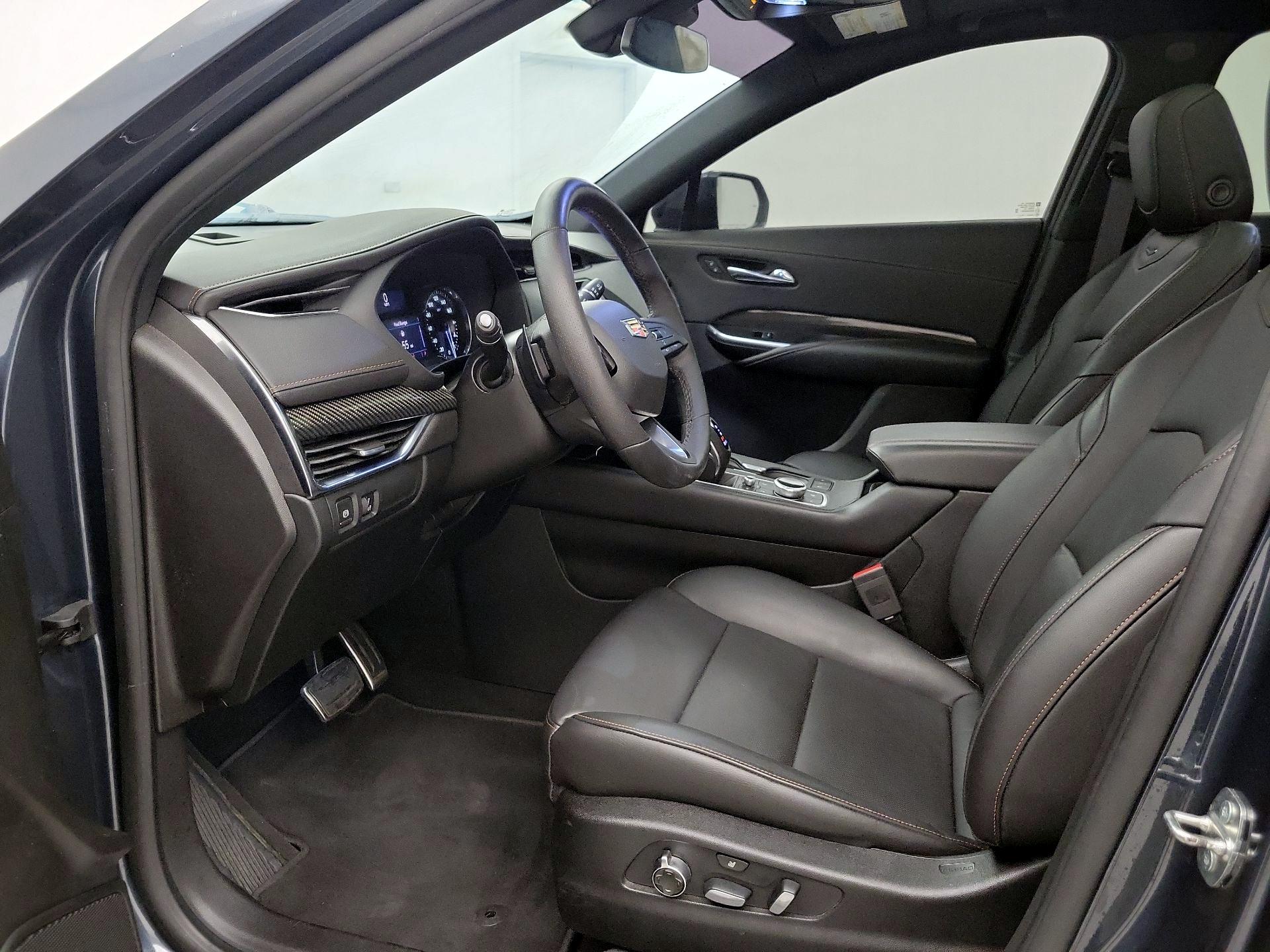 Thumbnail: 2019 Cadillac XT4 - 11