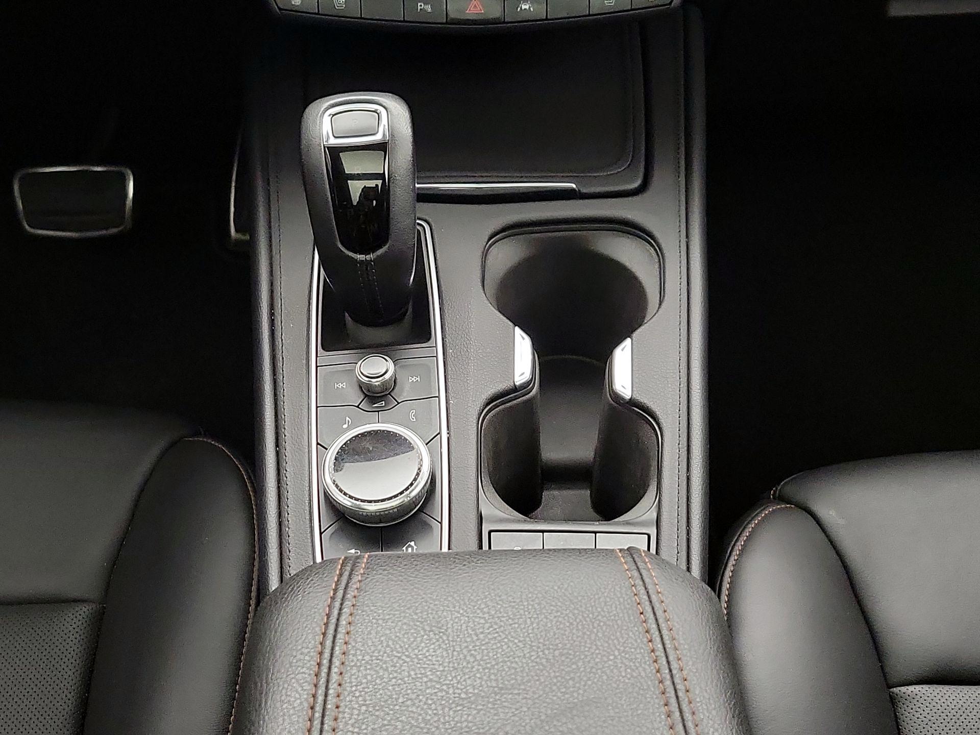 Thumbnail: 2019 Cadillac XT4 - 17