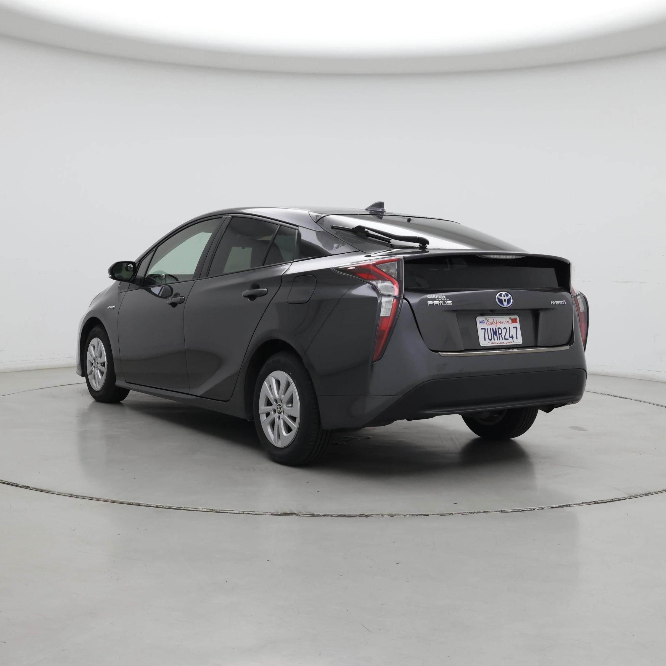 Thumbnail: 2016 Toyota Prius - 2