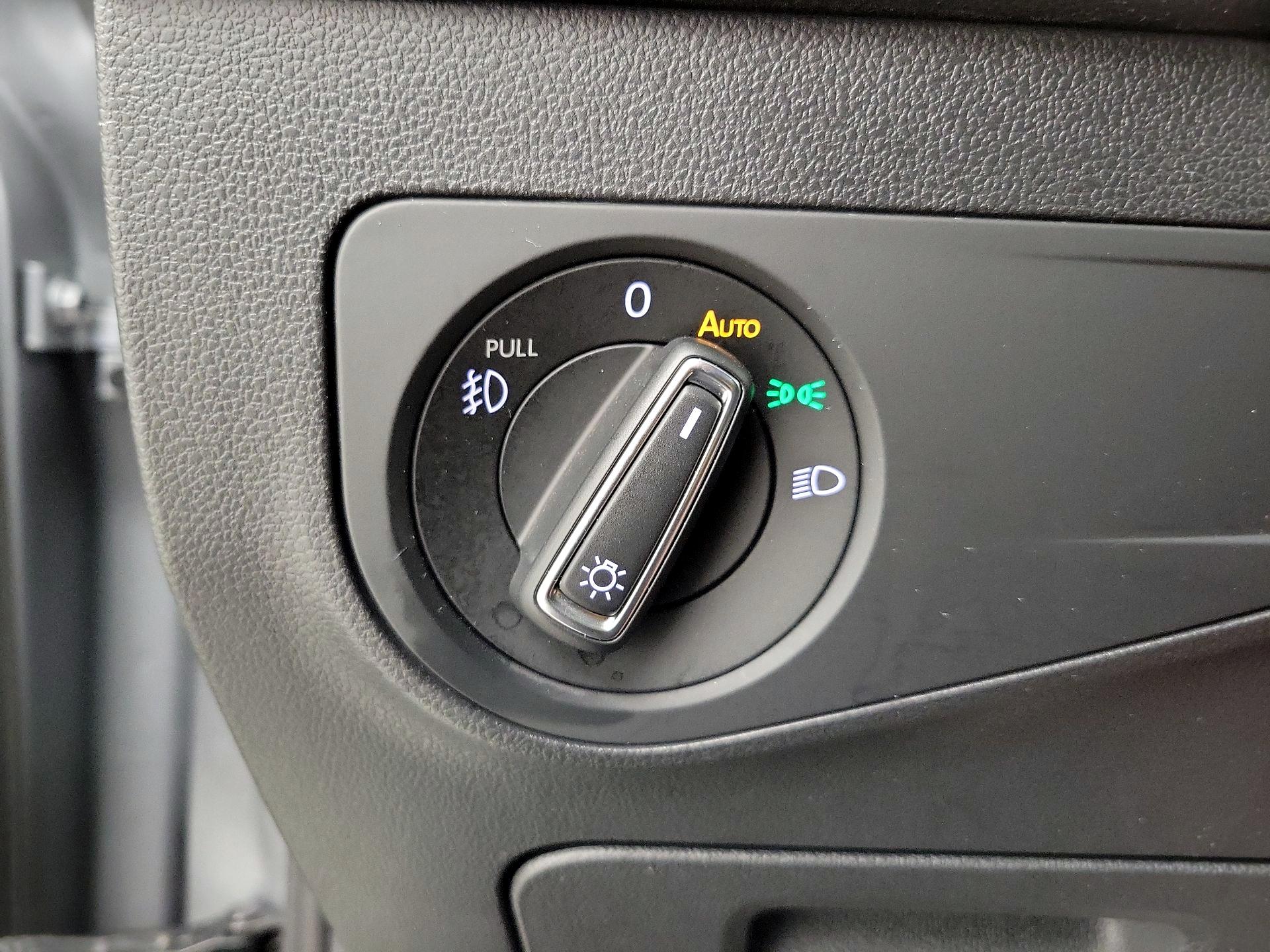 Thumbnail: 2019 Volkswagen Tiguan - 13