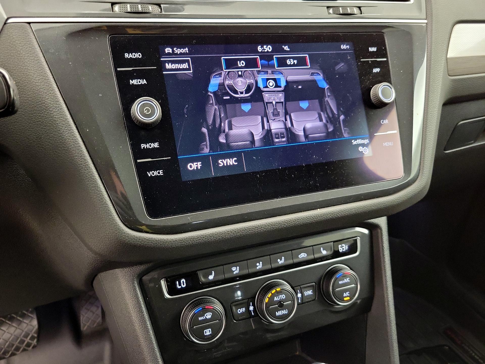 Thumbnail: 2019 Volkswagen Tiguan - 17