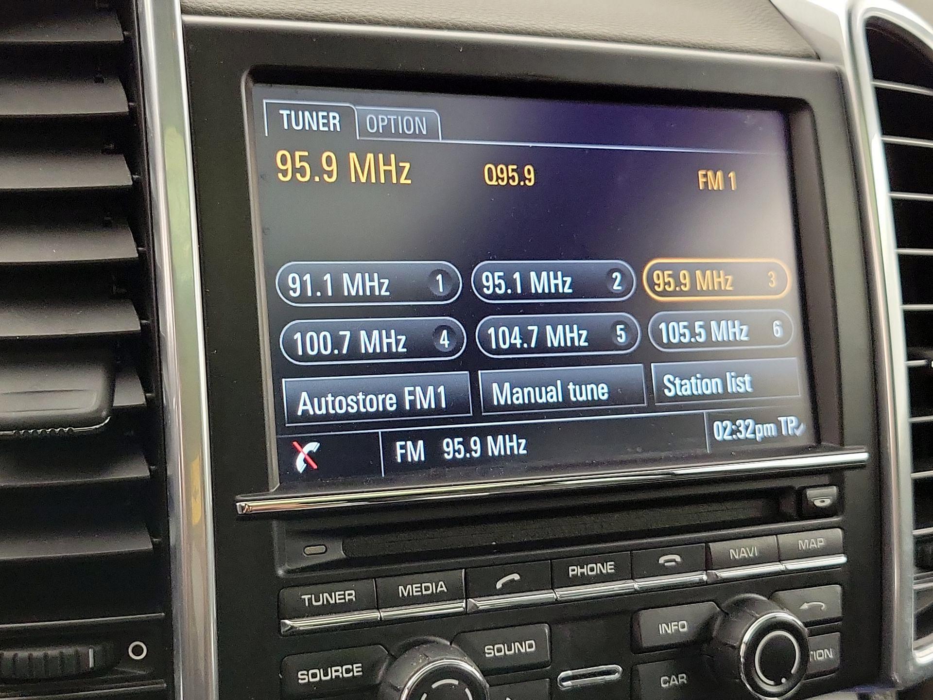 Thumbnail: 2016 Porsche Cayenne - 16