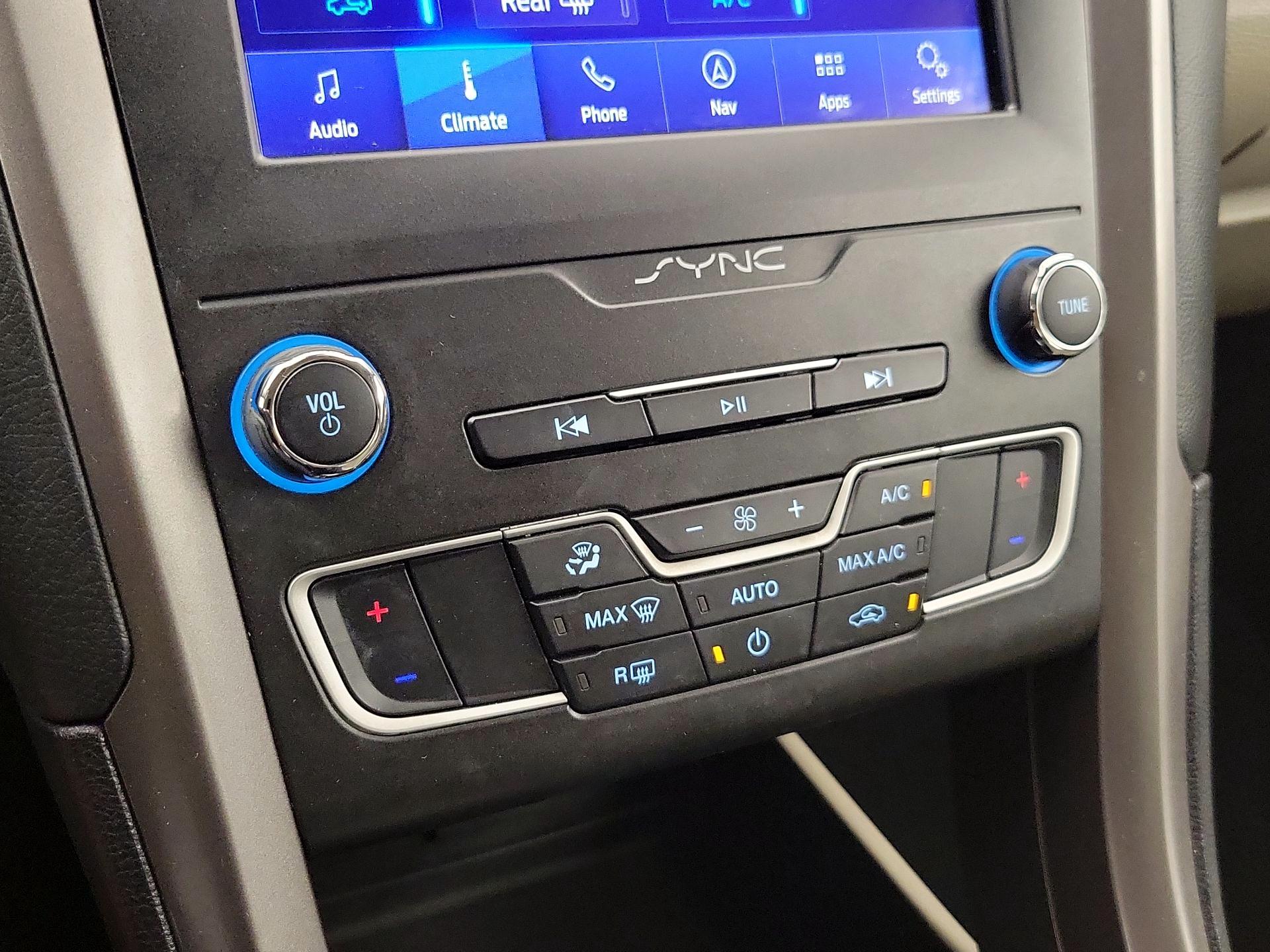 Thumbnail: 2020 Ford Fusion - 17