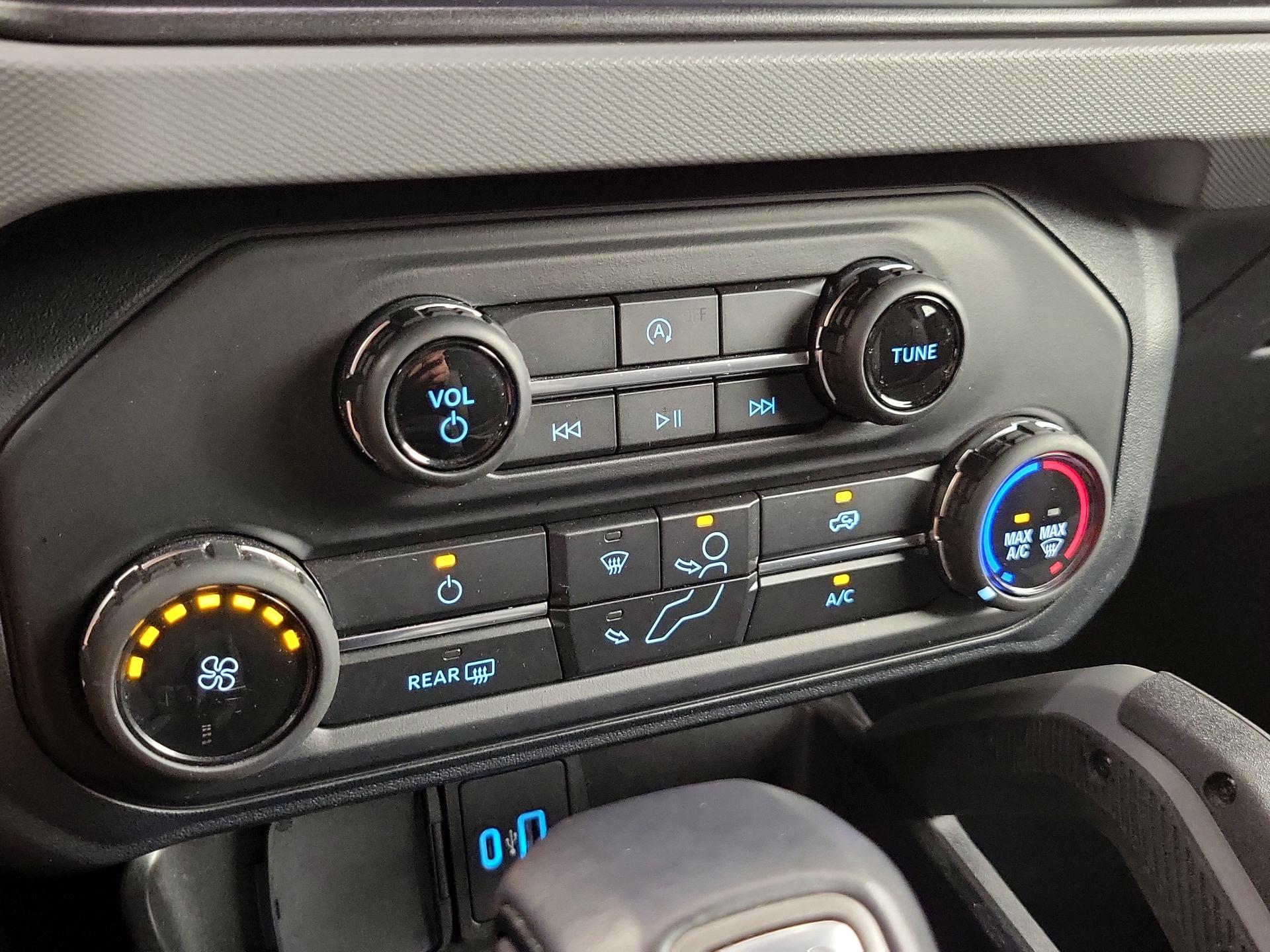 Thumbnail: 2021 Ford Bronco - 16