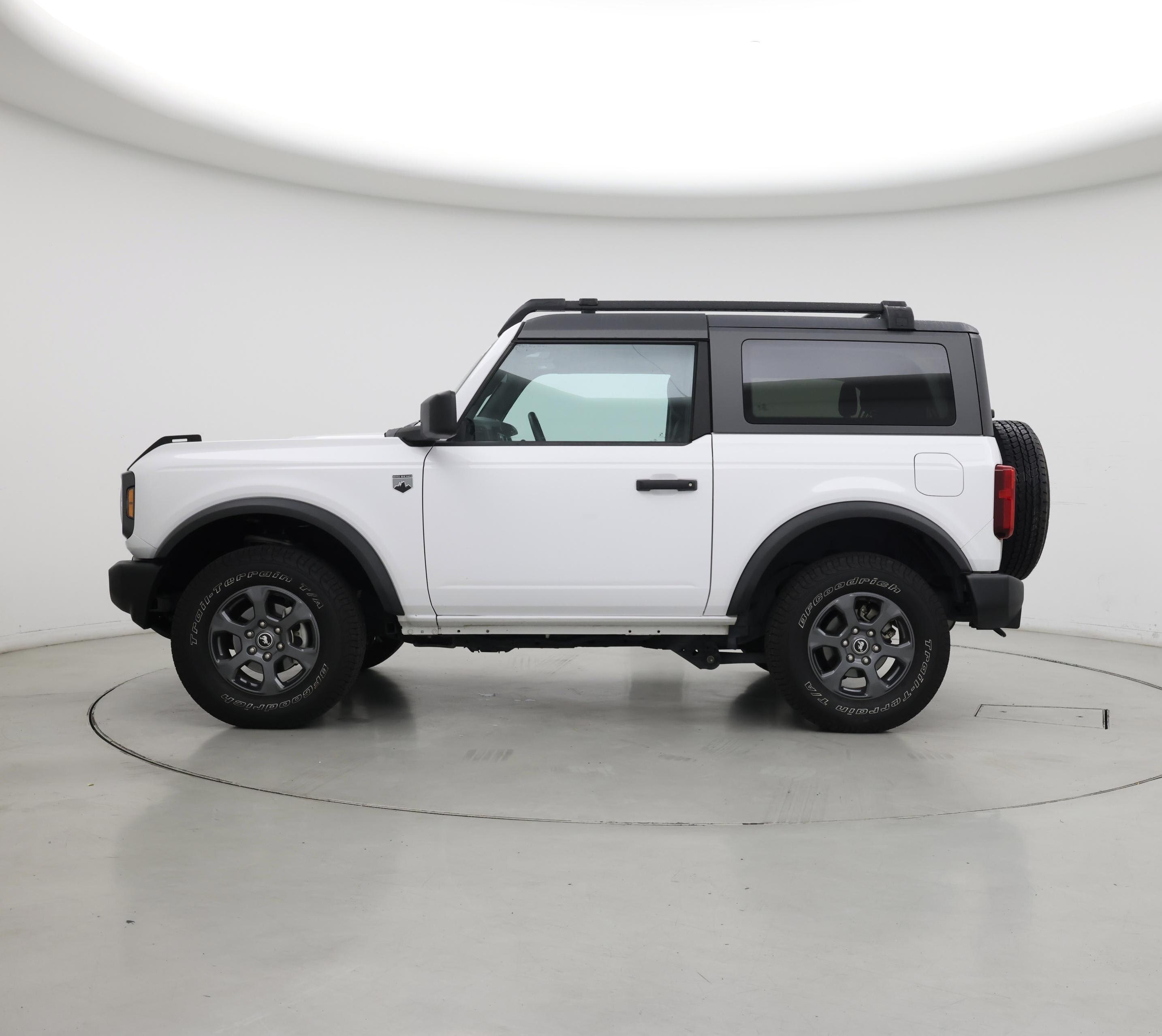 Thumbnail: 2021 Ford Bronco - 3