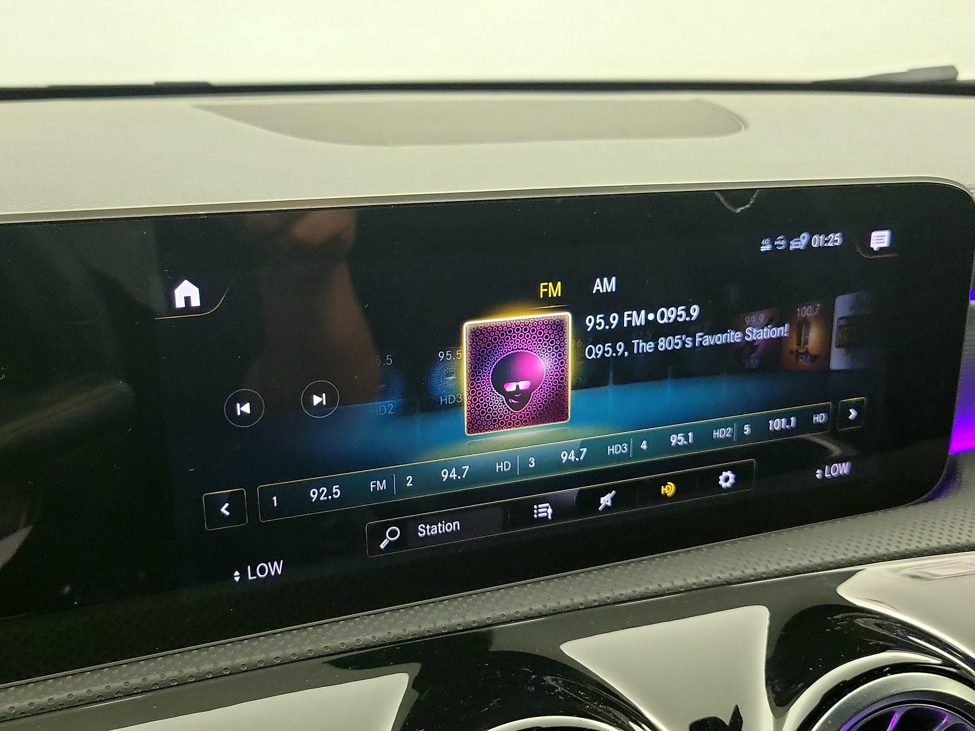 Thumbnail: 2020 Mercedes-Benz A-Class - 15