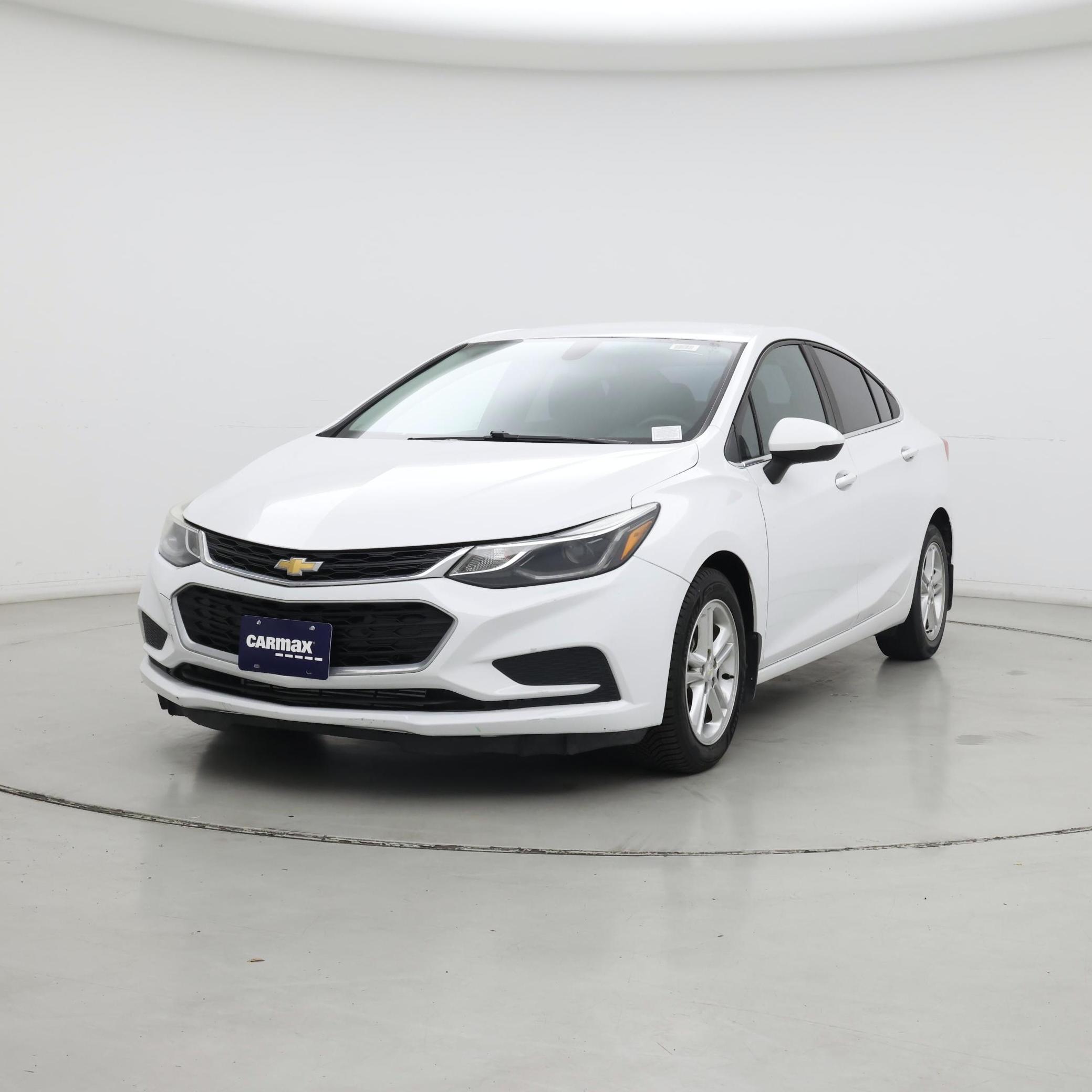 Thumbnail: 2017 Chevrolet Cruze - 4