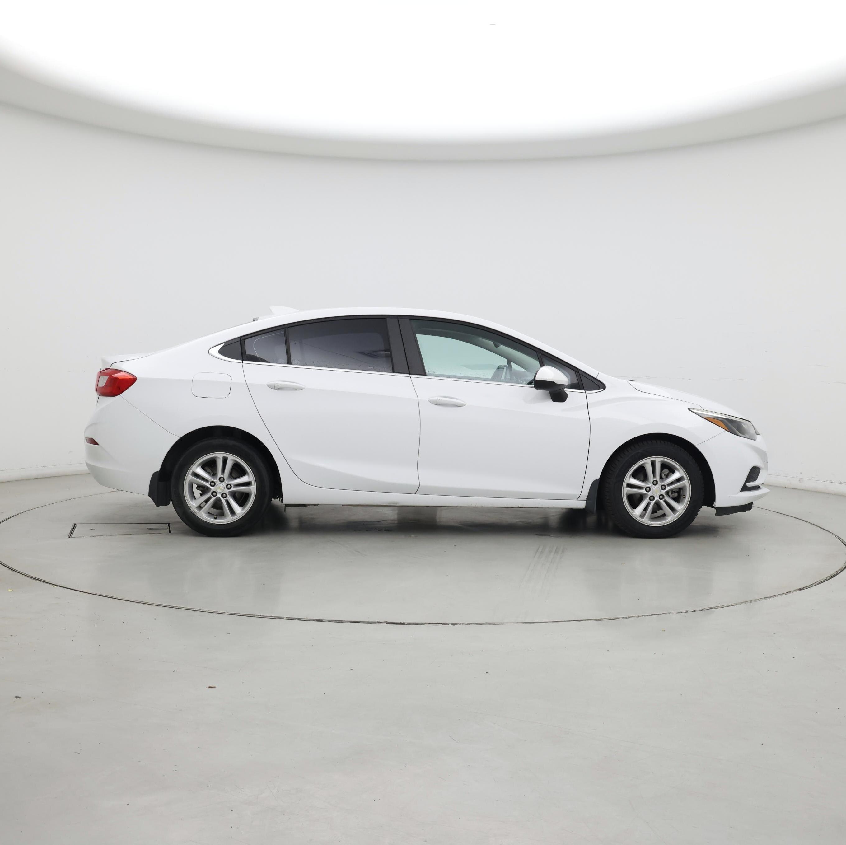 Thumbnail: 2017 Chevrolet Cruze - 7