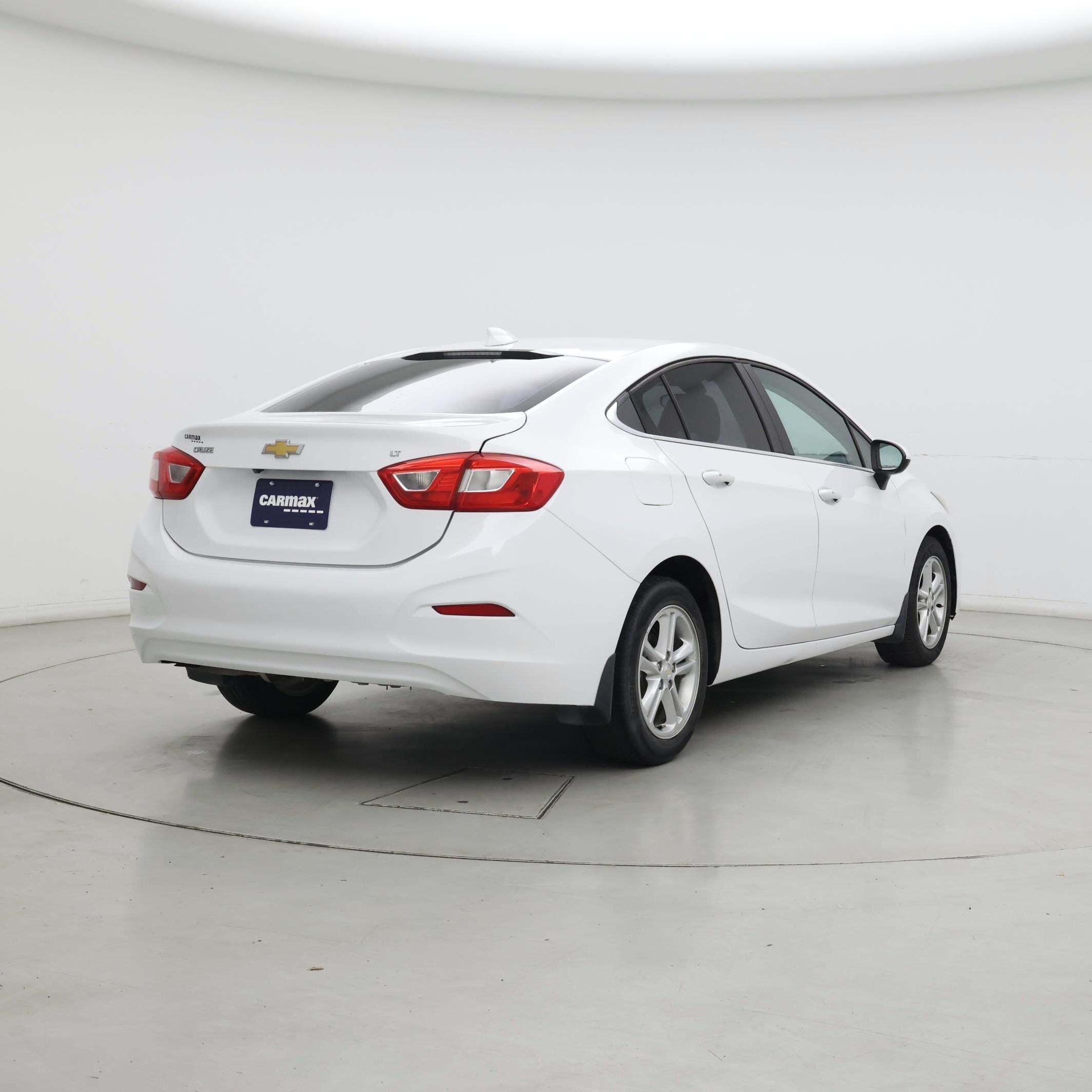 Thumbnail: 2017 Chevrolet Cruze - 8