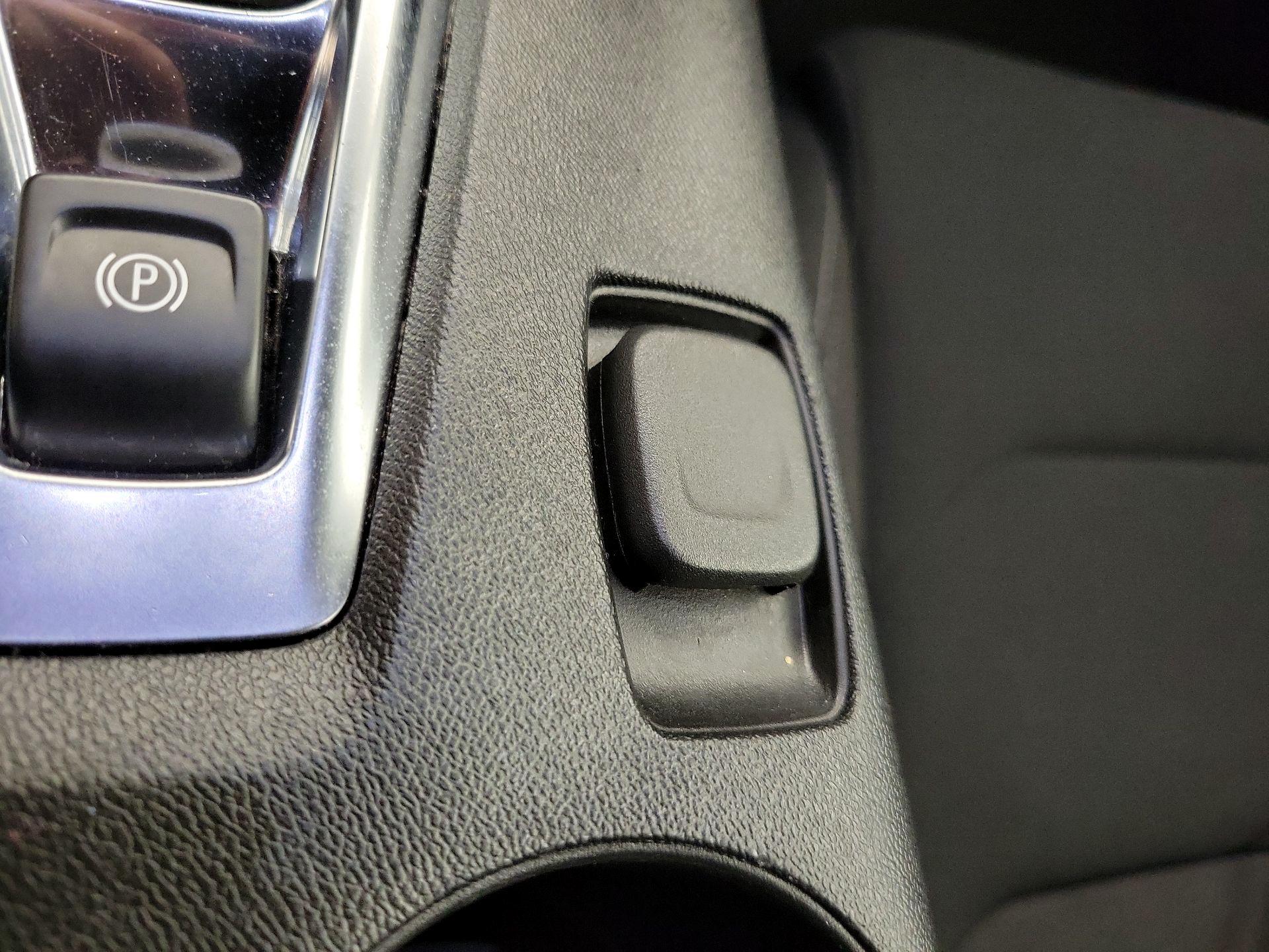 Thumbnail: 2022 Chevrolet Camaro - 17