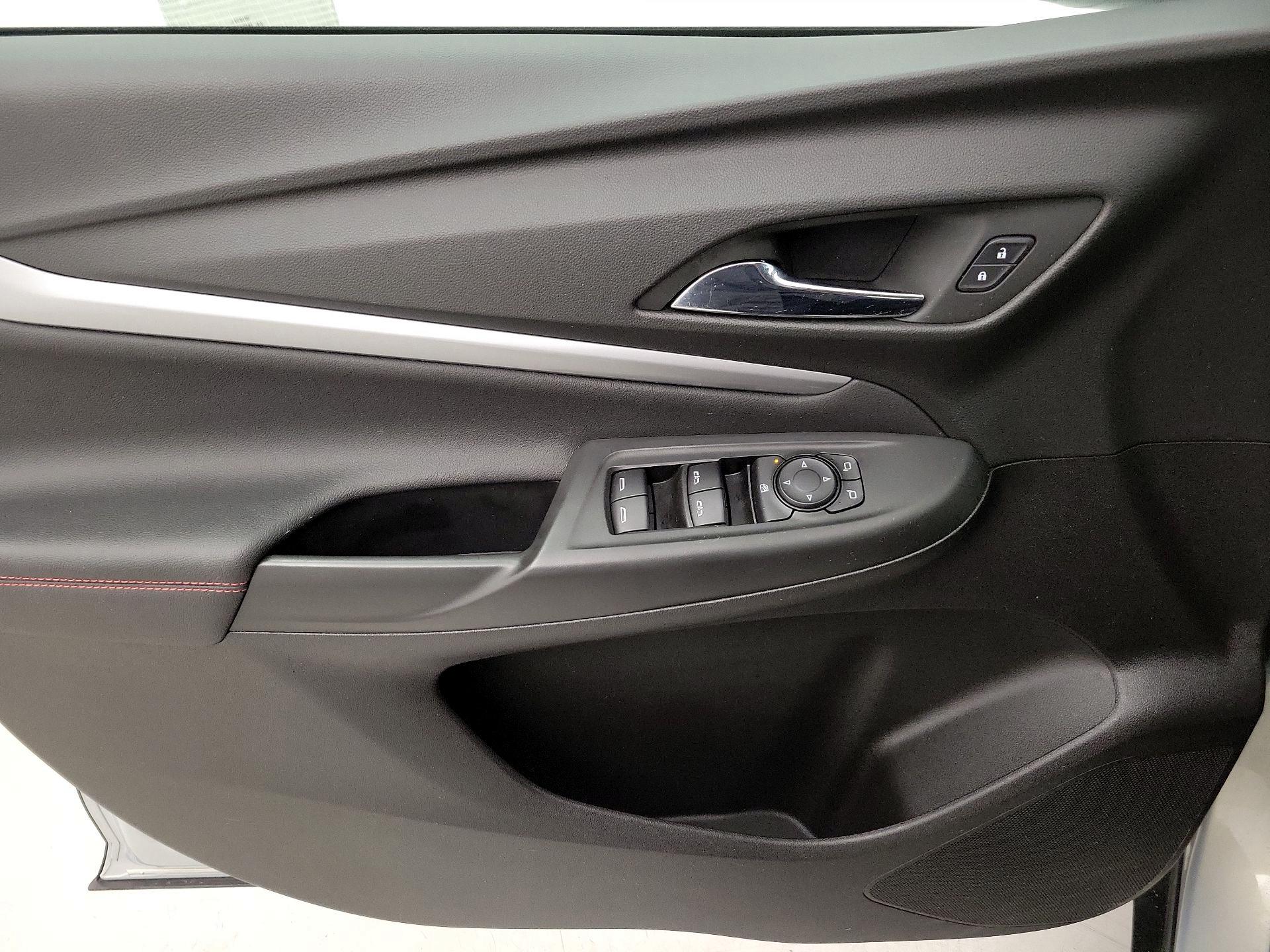 Thumbnail: 2023 Chevrolet Bolt EUV - 12