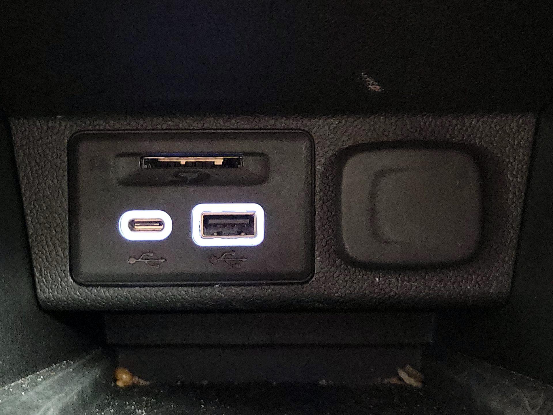 Thumbnail: 2023 Chevrolet Bolt EUV - 18