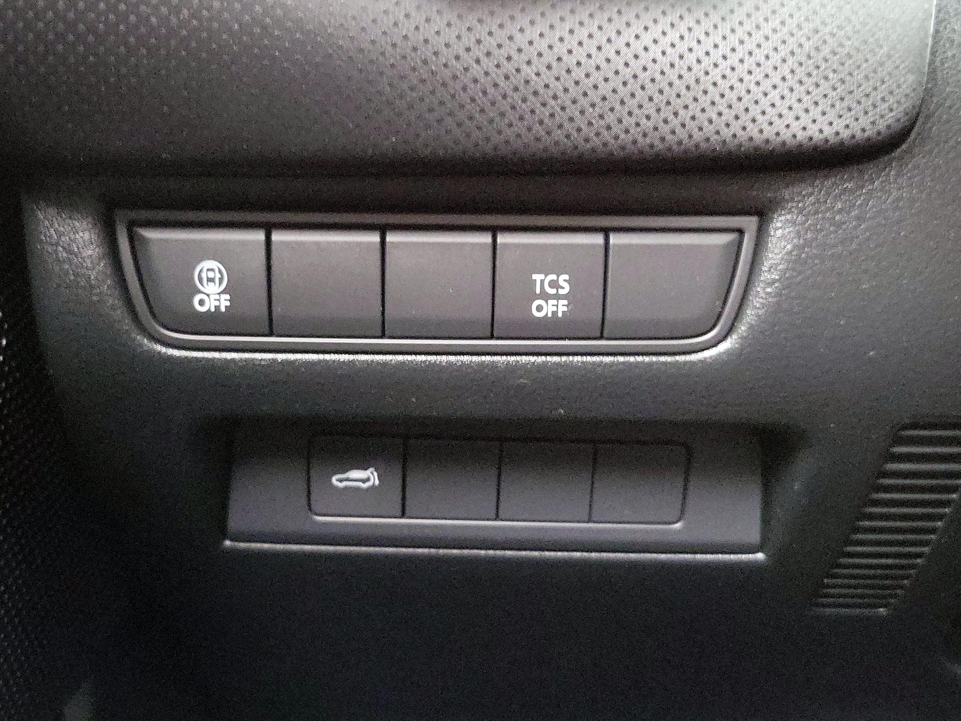 Thumbnail: 2025 Mazda CX-50 - 13