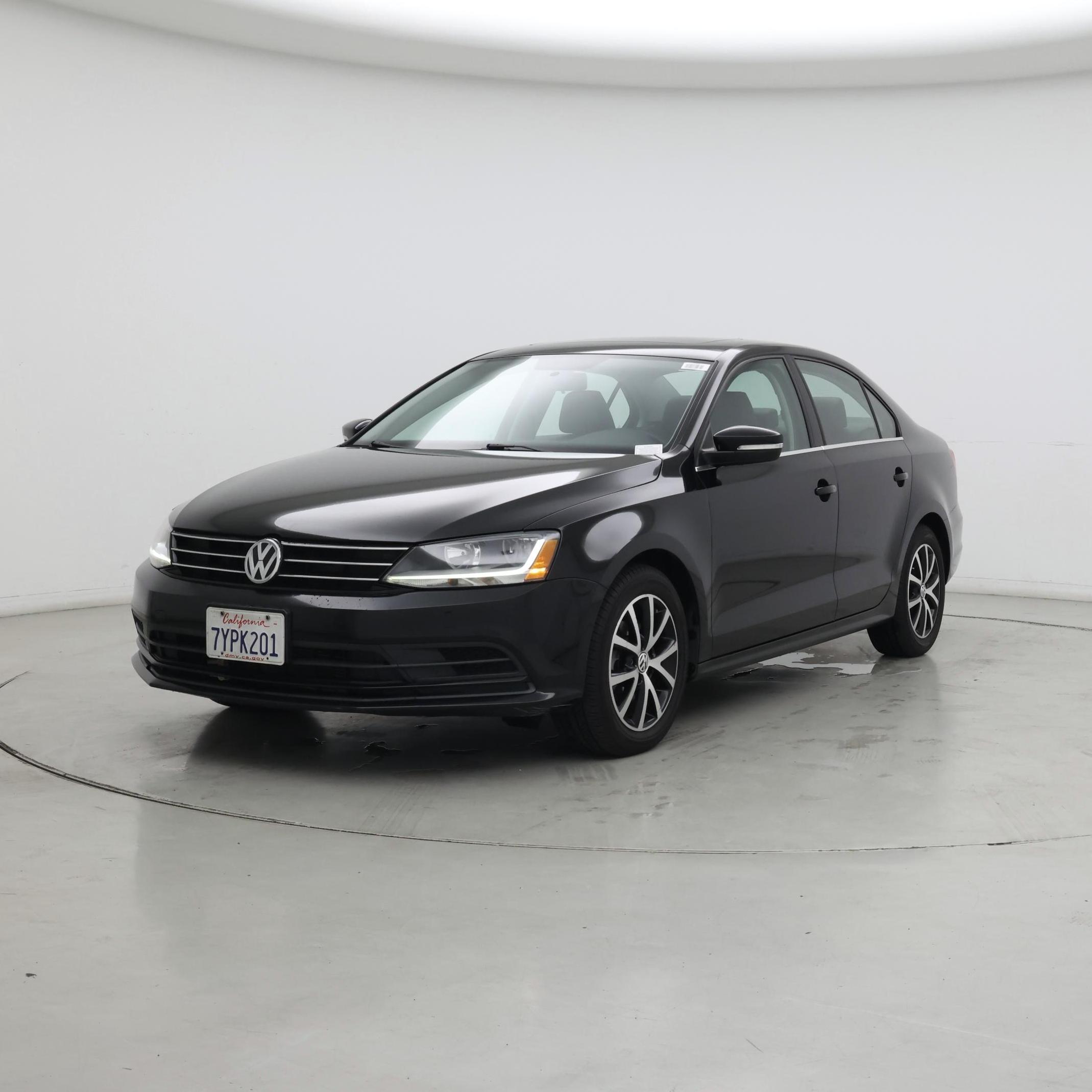 Thumbnail: 2017 Volkswagen Jetta - 4
