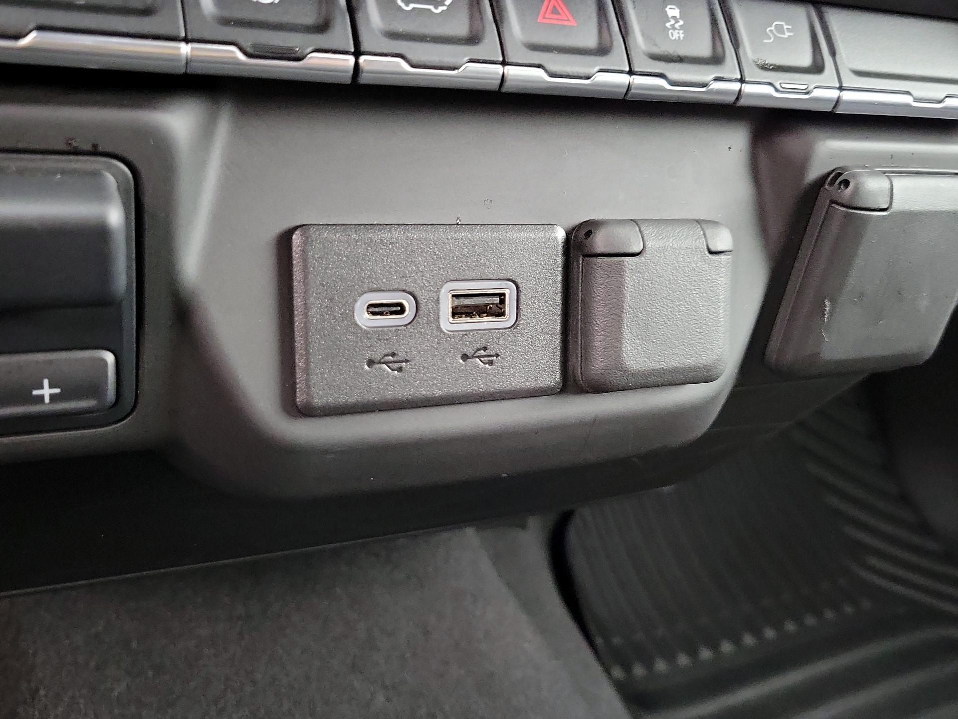 Thumbnail: 2023 Chevrolet Silverado 2500 - 18