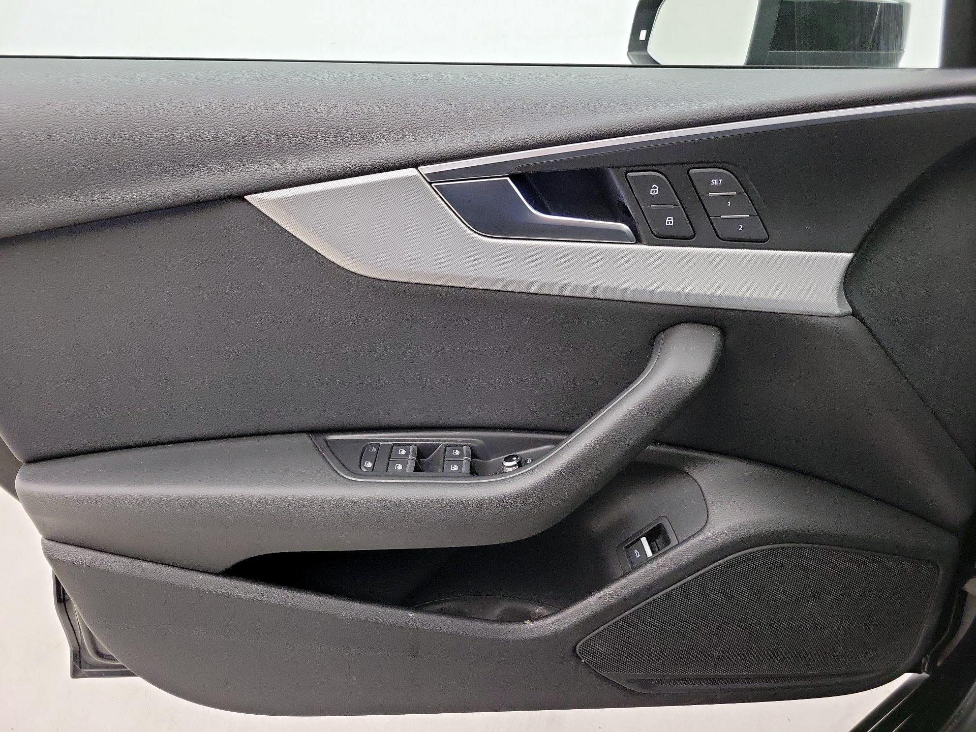 Thumbnail: 2017 Audi A4 - 12