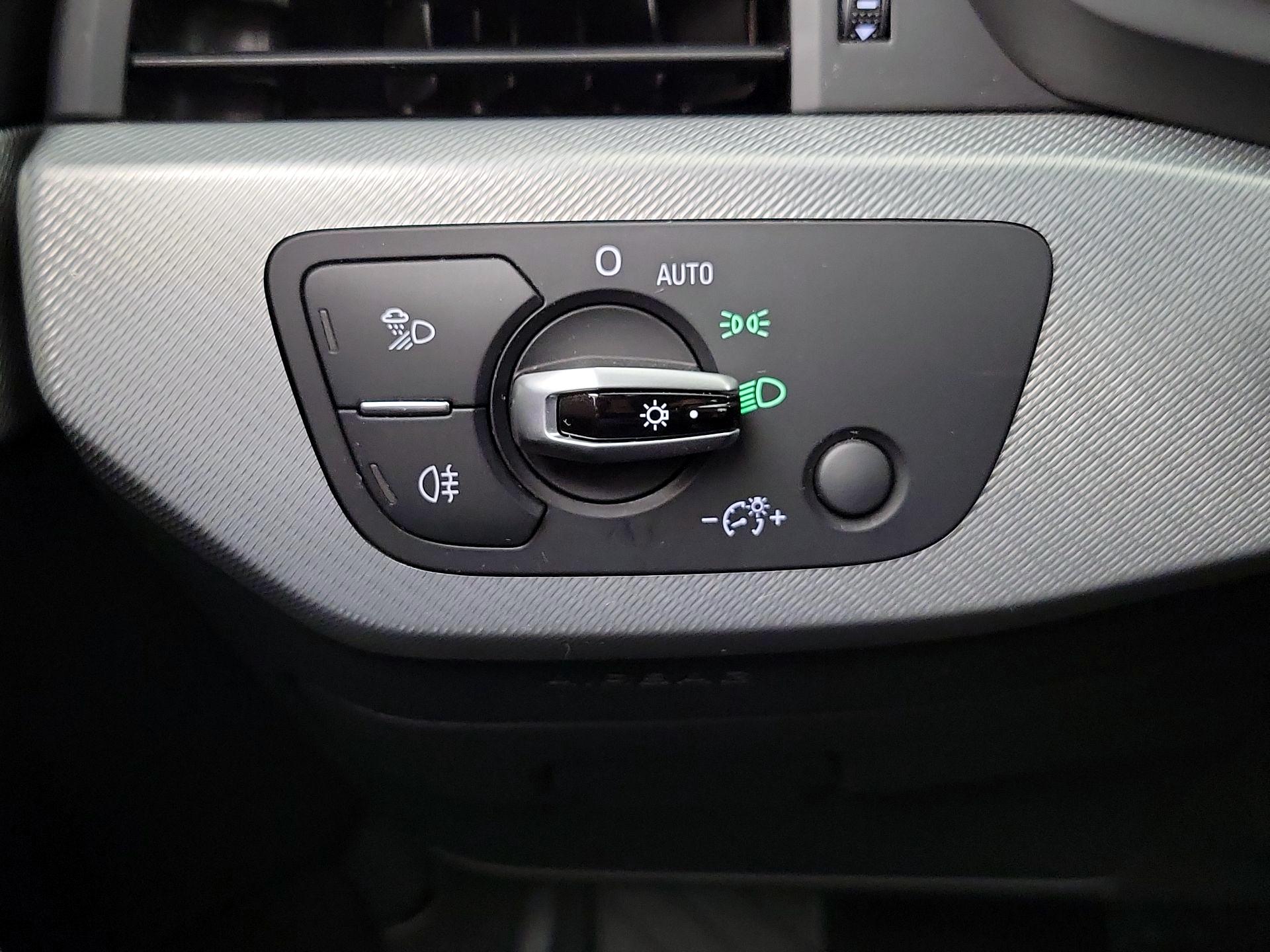 Thumbnail: 2017 Audi A4 - 13