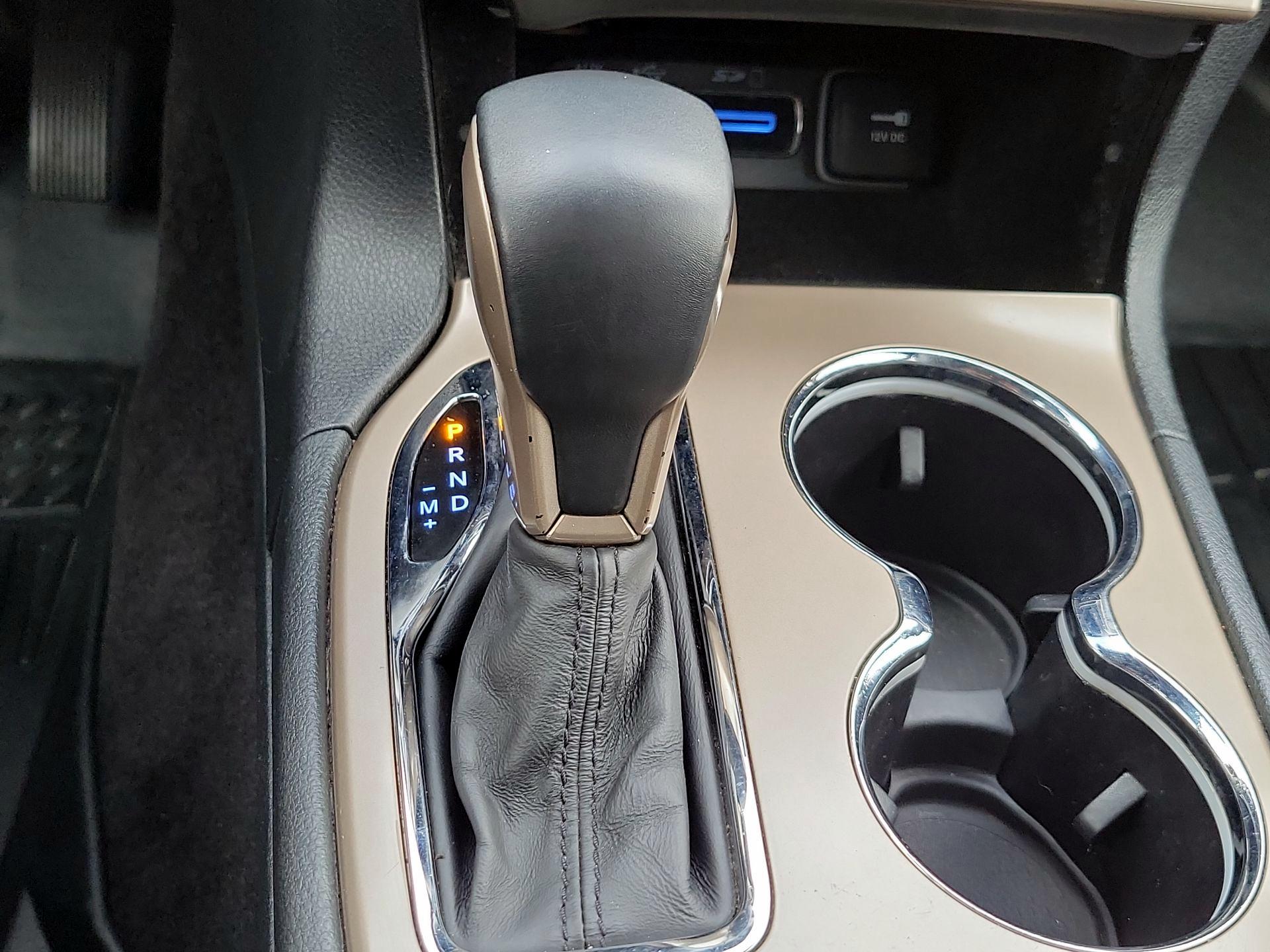 Thumbnail: 2016 Jeep Grand Cherokee - 17