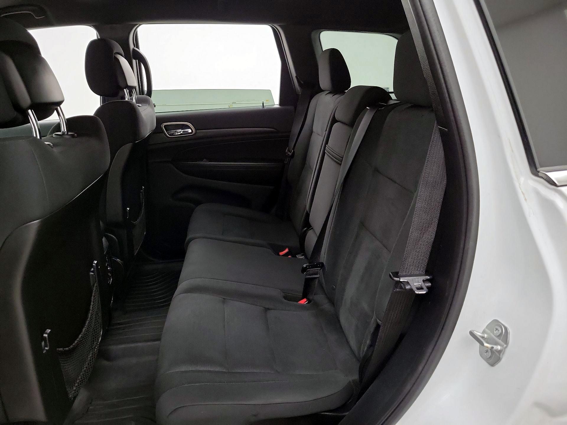 Thumbnail: 2016 Jeep Grand Cherokee - 19