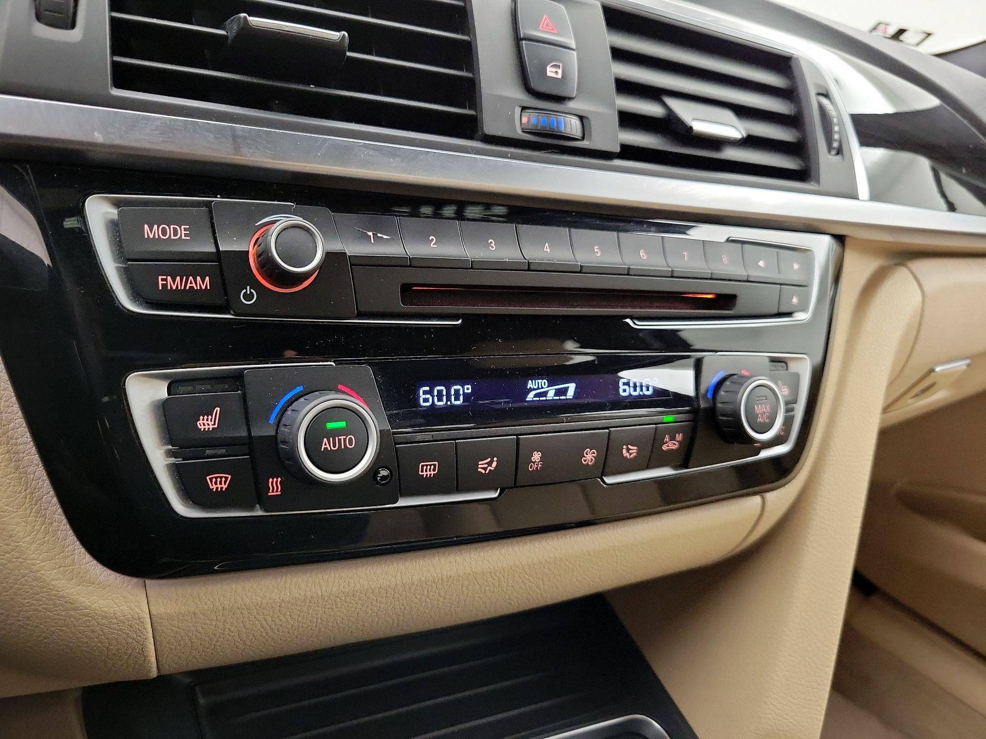 Thumbnail: 2016 BMW 3 Series - 17