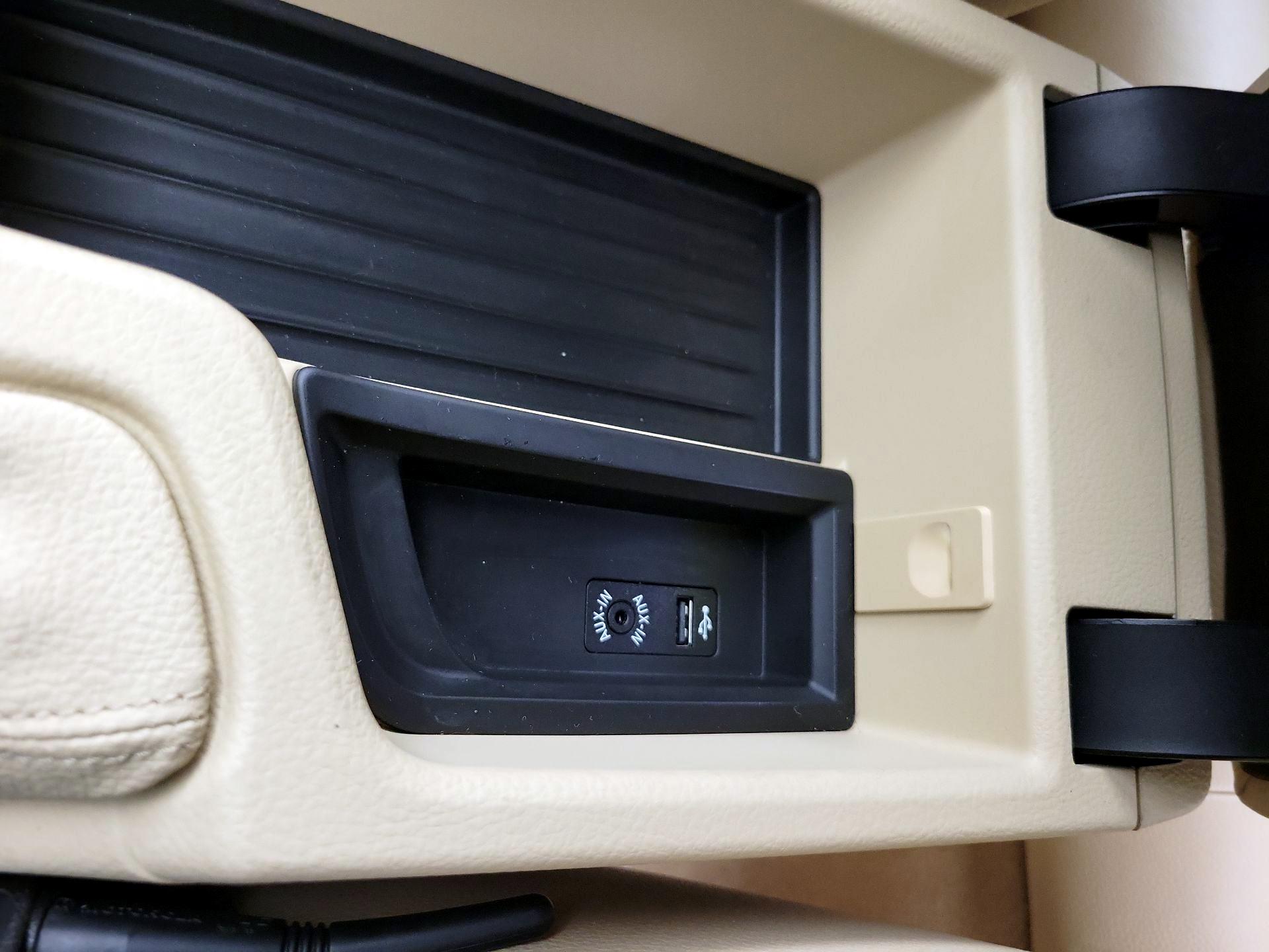 Thumbnail: 2016 BMW 3 Series - 19