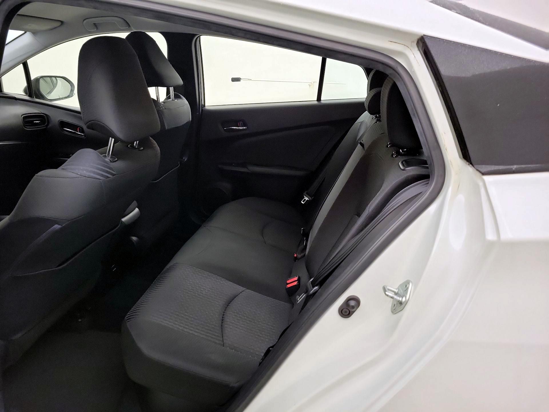 Thumbnail: 2016 Toyota Prius - 19