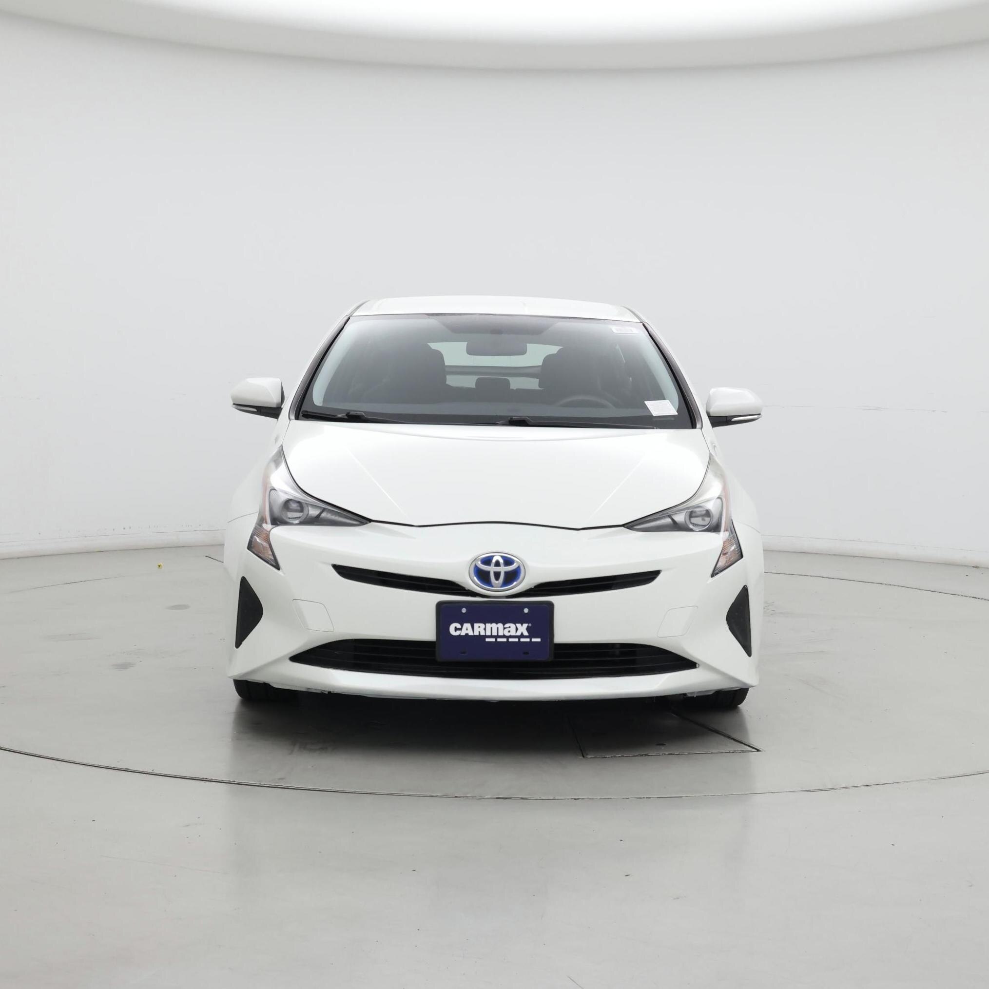 Thumbnail: 2016 Toyota Prius - 5