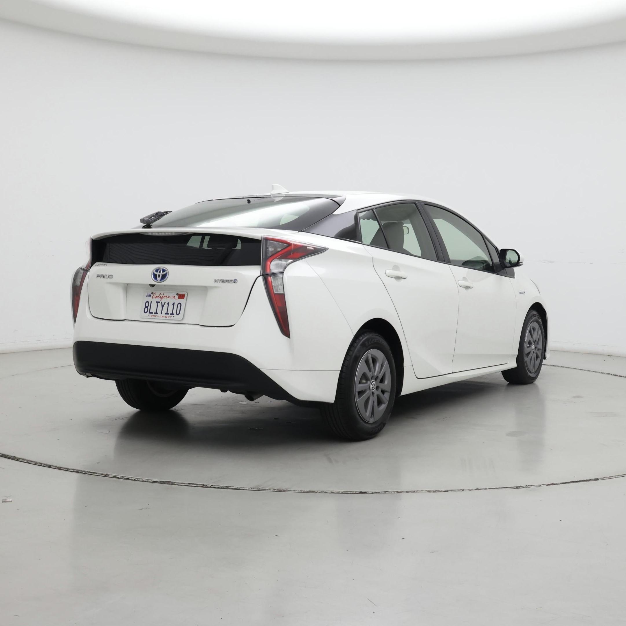Thumbnail: 2016 Toyota Prius - 8