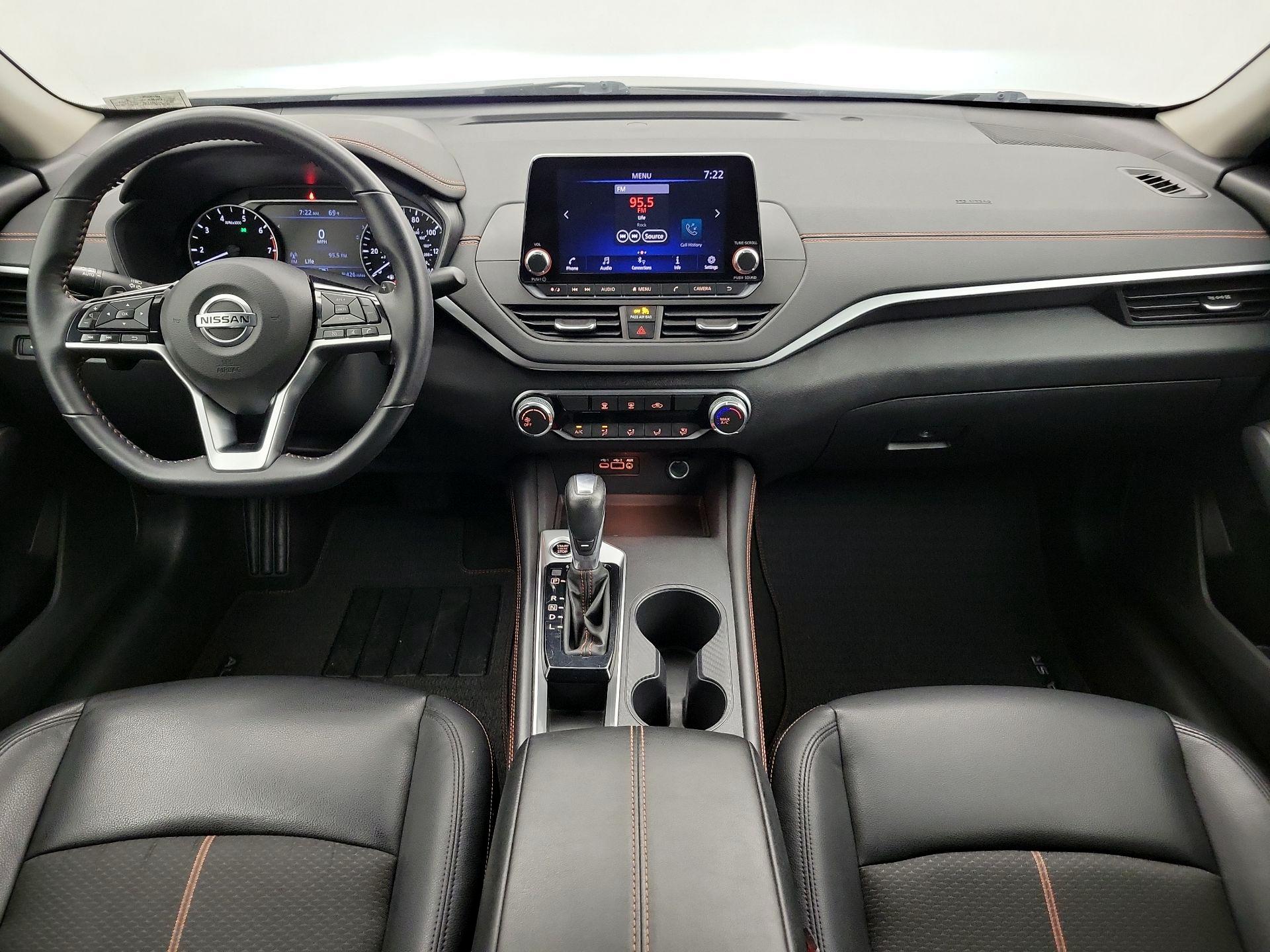 Thumbnail: 2021 Nissan Altima - 9