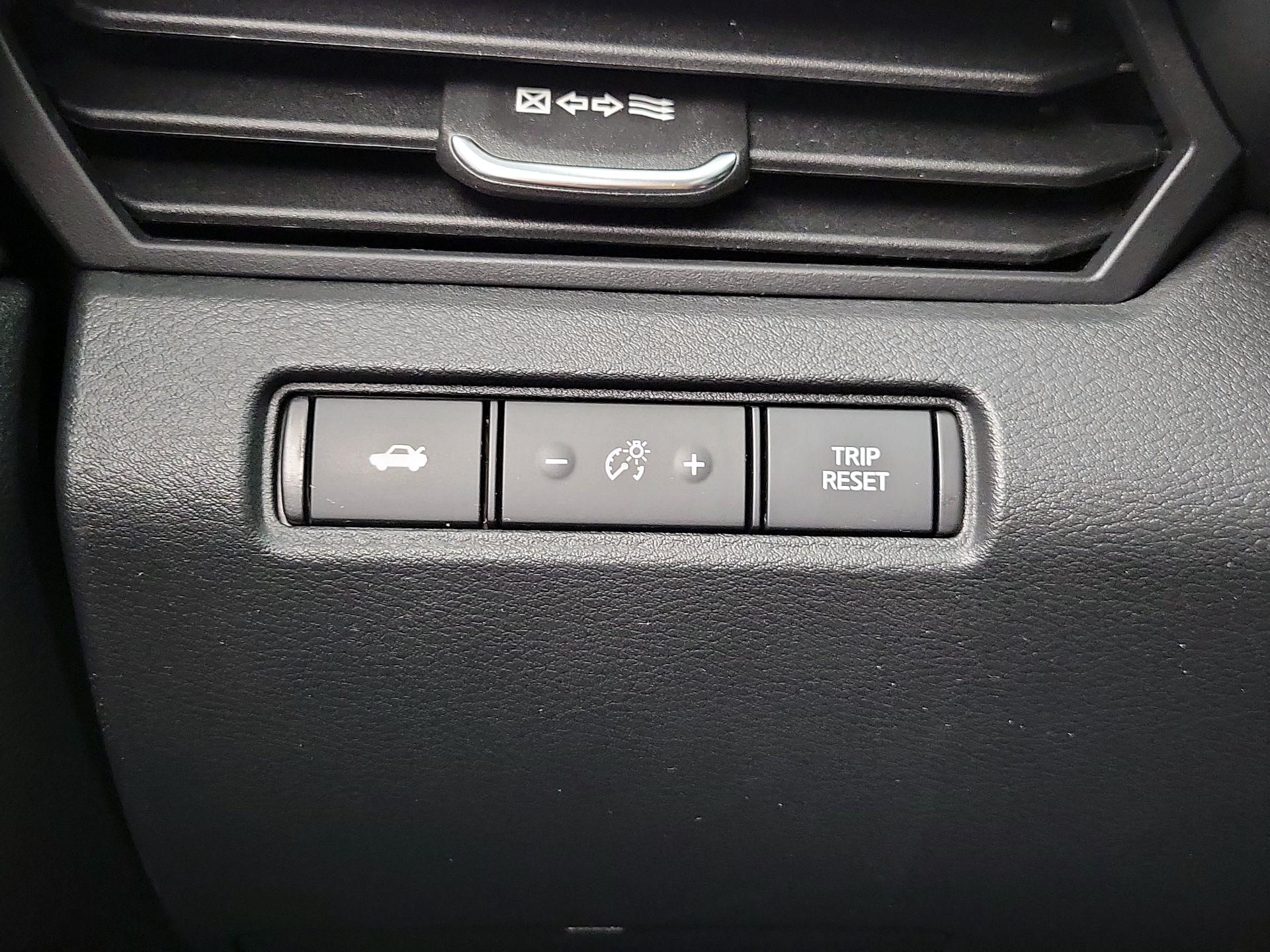 Thumbnail: 2021 Nissan Altima - 13