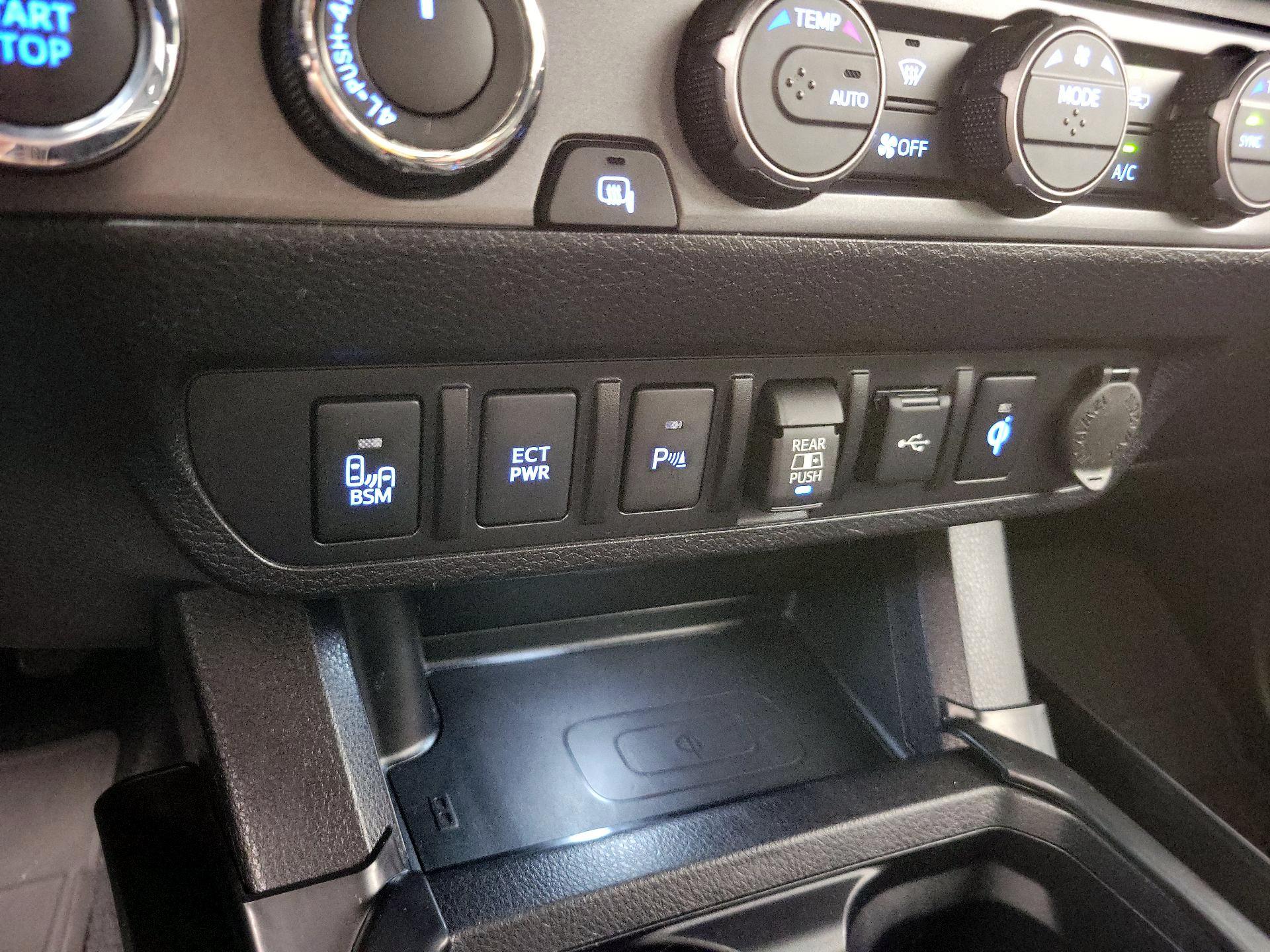 Thumbnail: 2023 Toyota Tacoma - 19