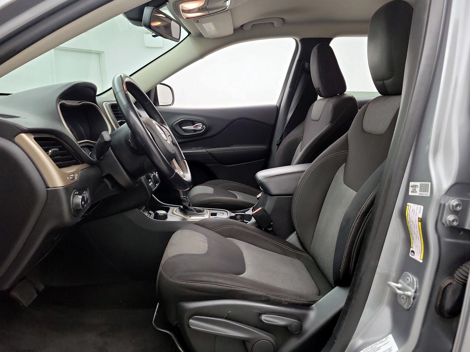 Thumbnail: 2014 Jeep Cherokee - 11