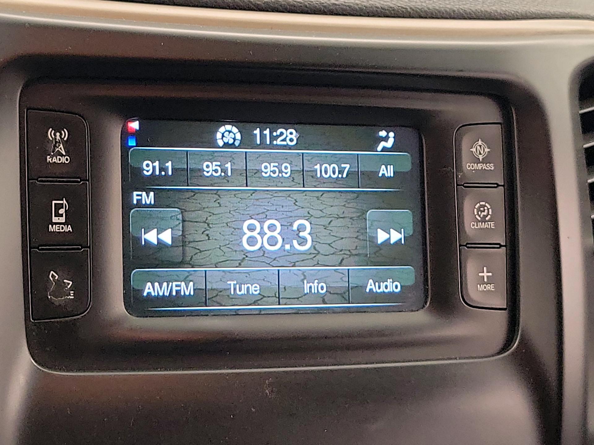 Thumbnail: 2014 Jeep Cherokee - 14