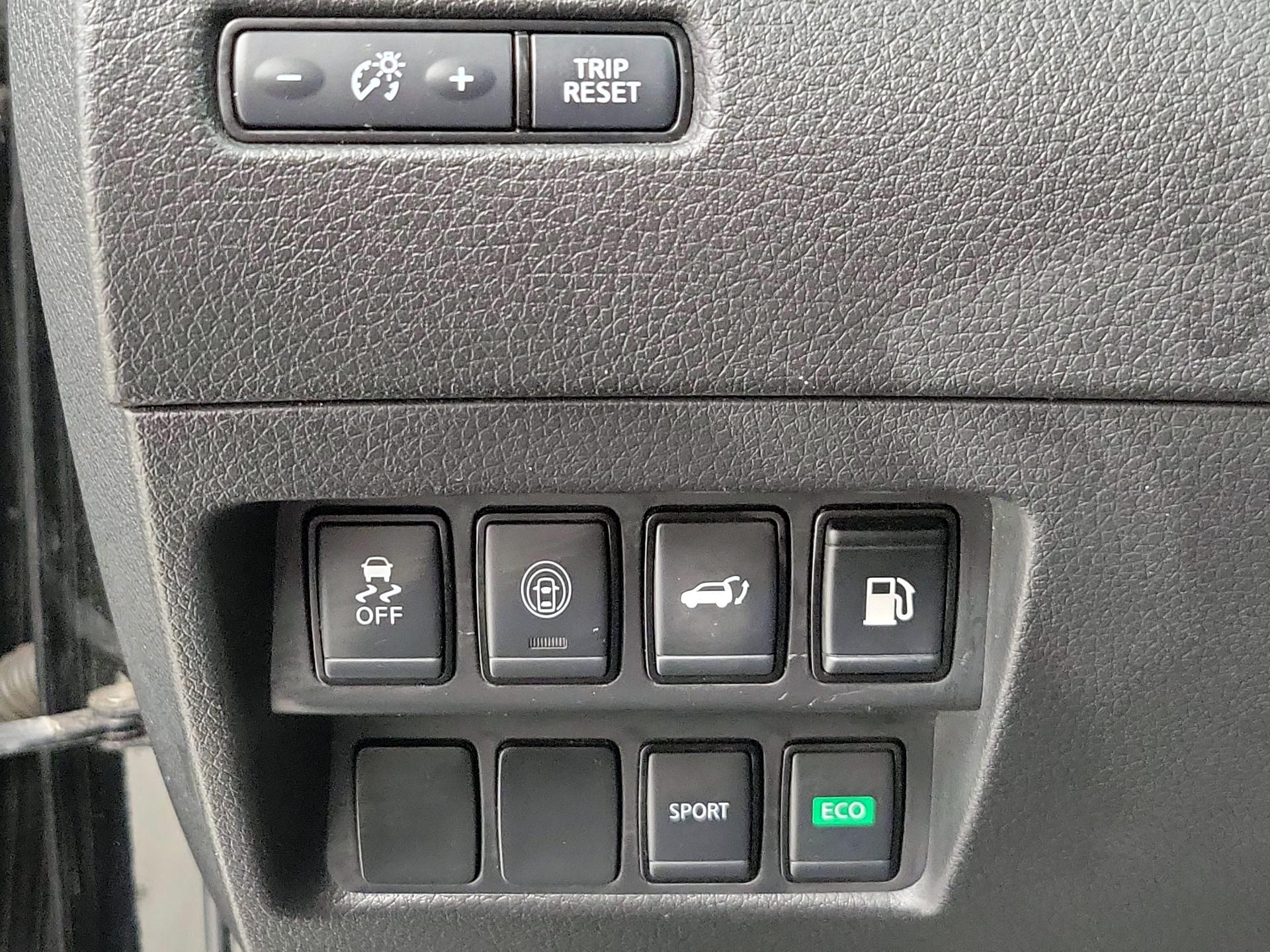 Thumbnail: 2020 Nissan Rogue - 13