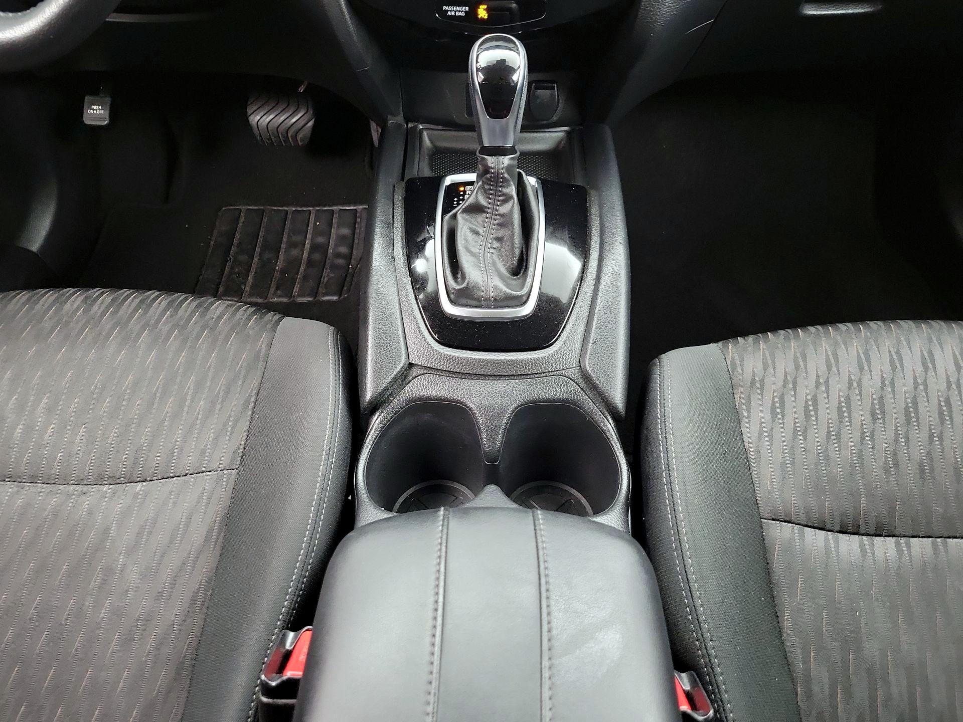 Thumbnail: 2020 Nissan Rogue - 17