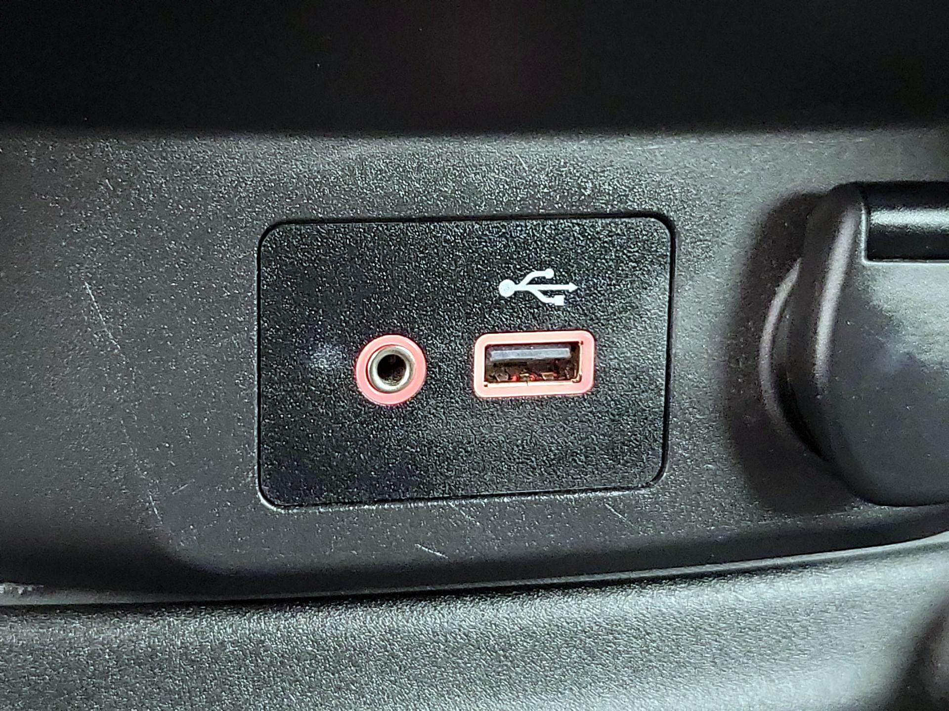 Thumbnail: 2020 Nissan Rogue - 18