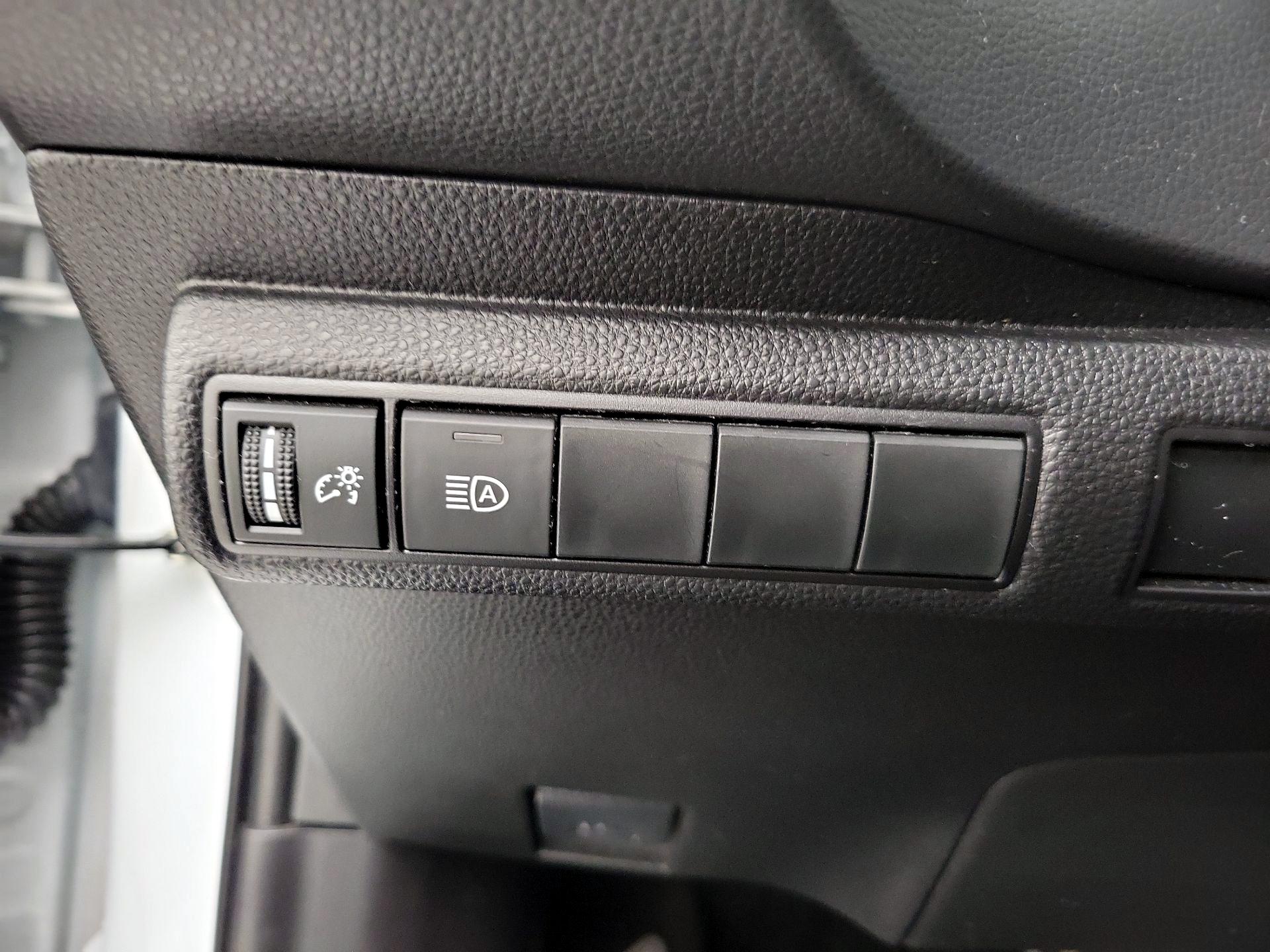 Thumbnail: 2022 Toyota Corolla - 13