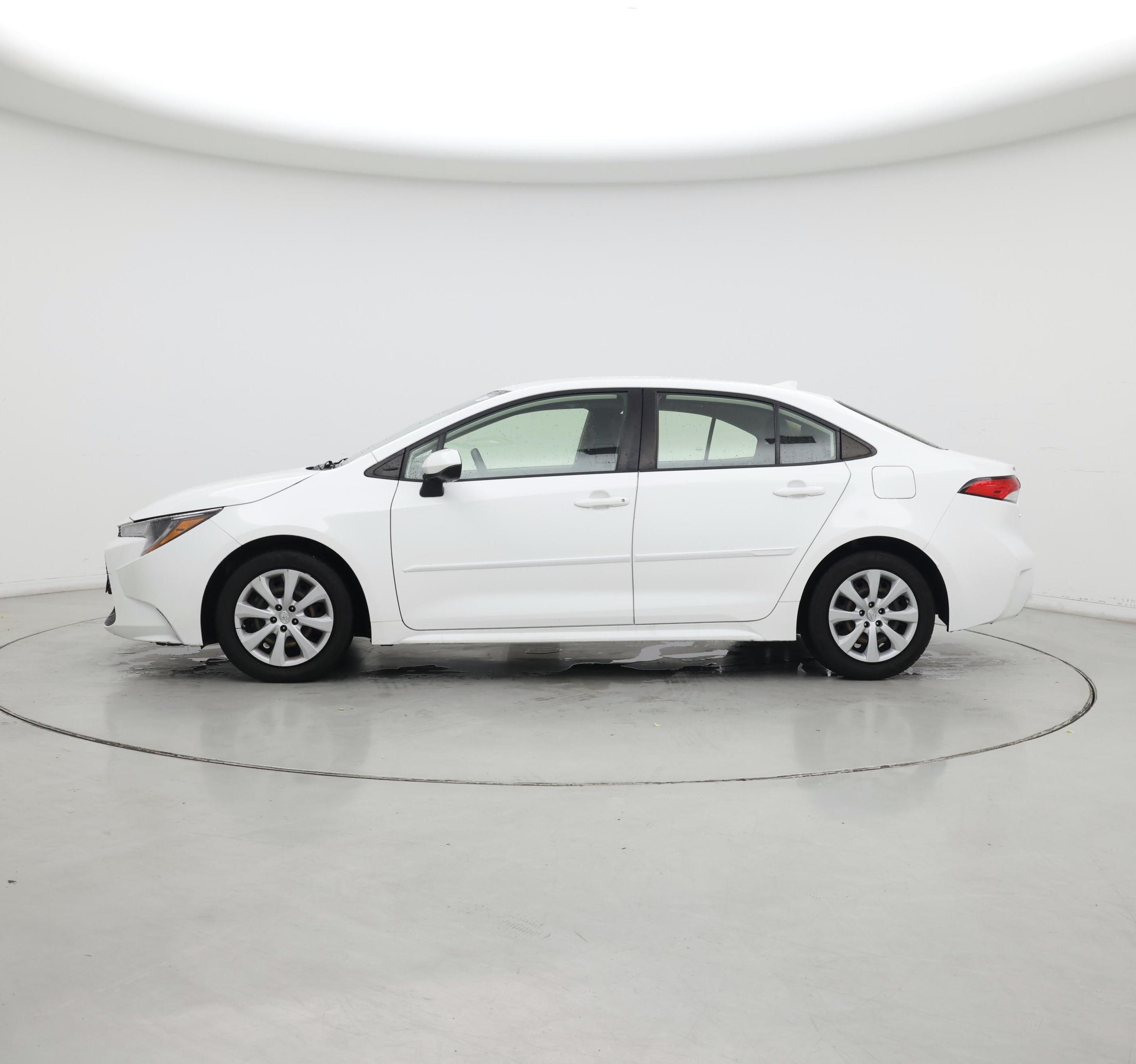 Thumbnail: 2022 Toyota Corolla - 3