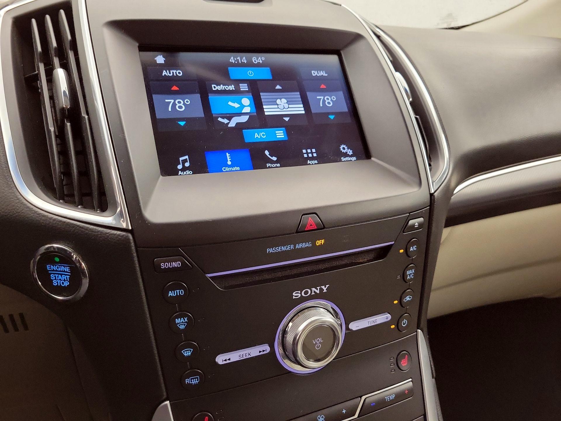 Thumbnail: 2018 Ford Edge - 16