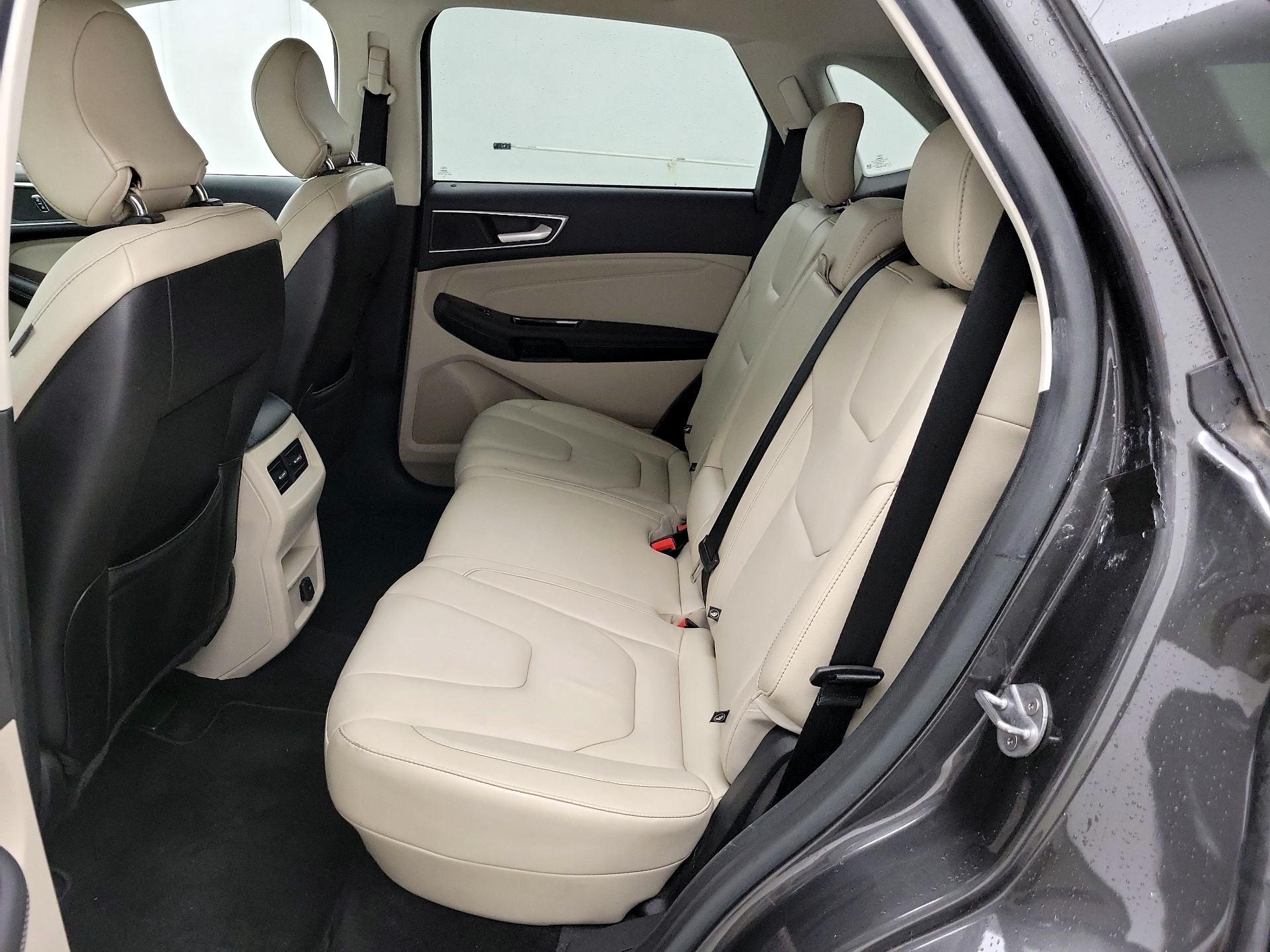 Thumbnail: 2018 Ford Edge - 19