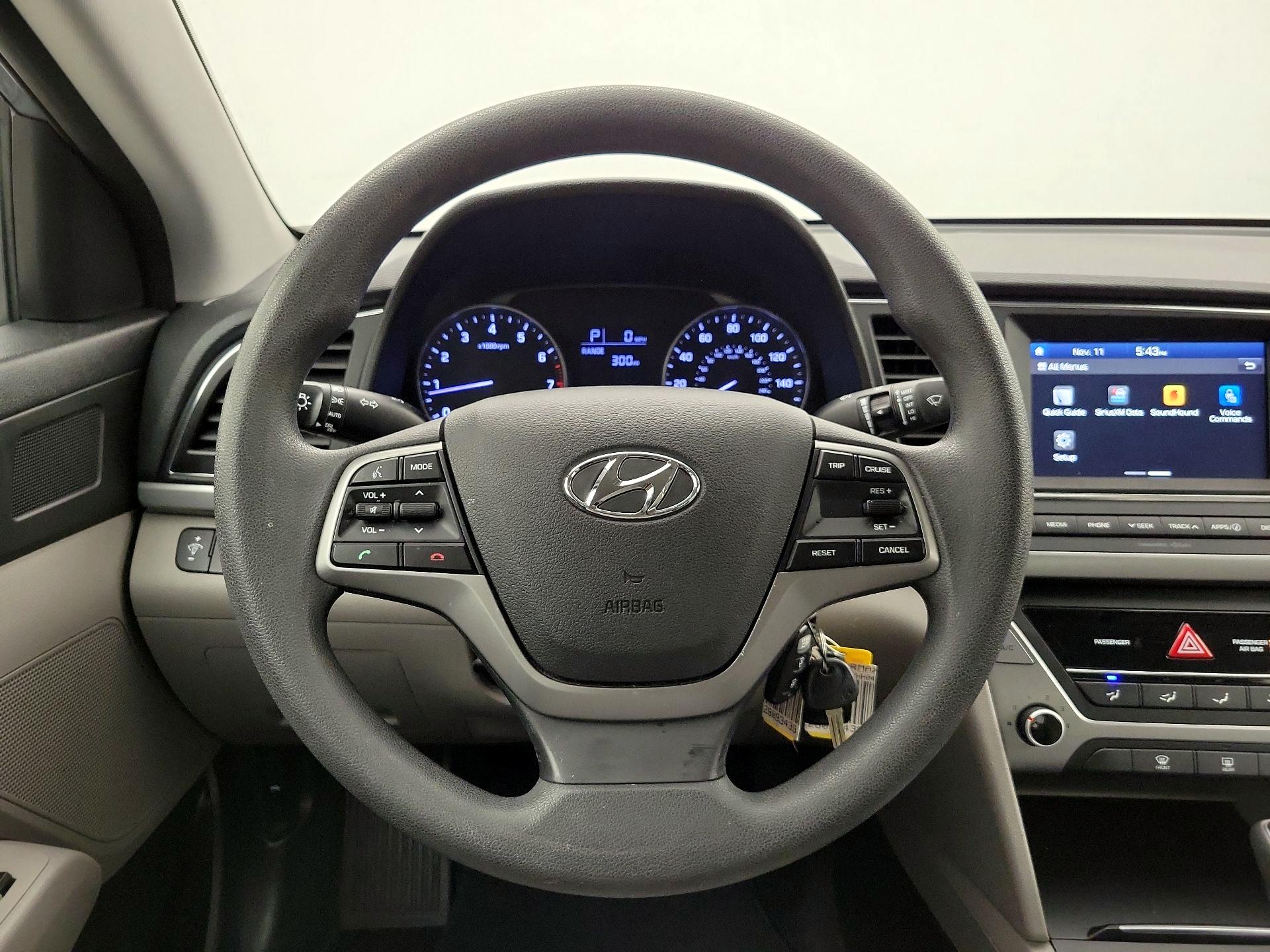 Thumbnail: 2017 Hyundai Elantra - 10