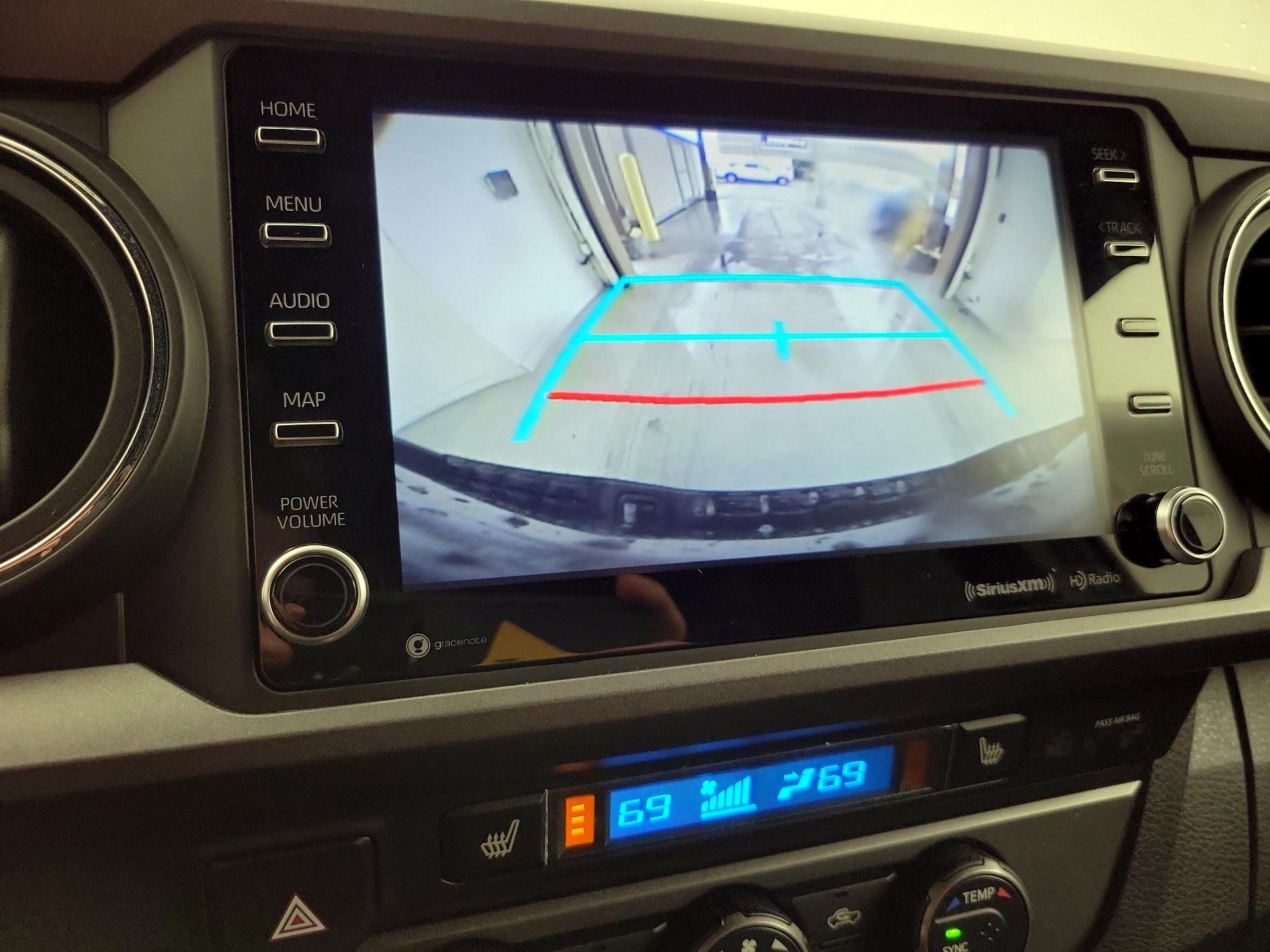 Thumbnail: 2020 Toyota Tacoma - 15