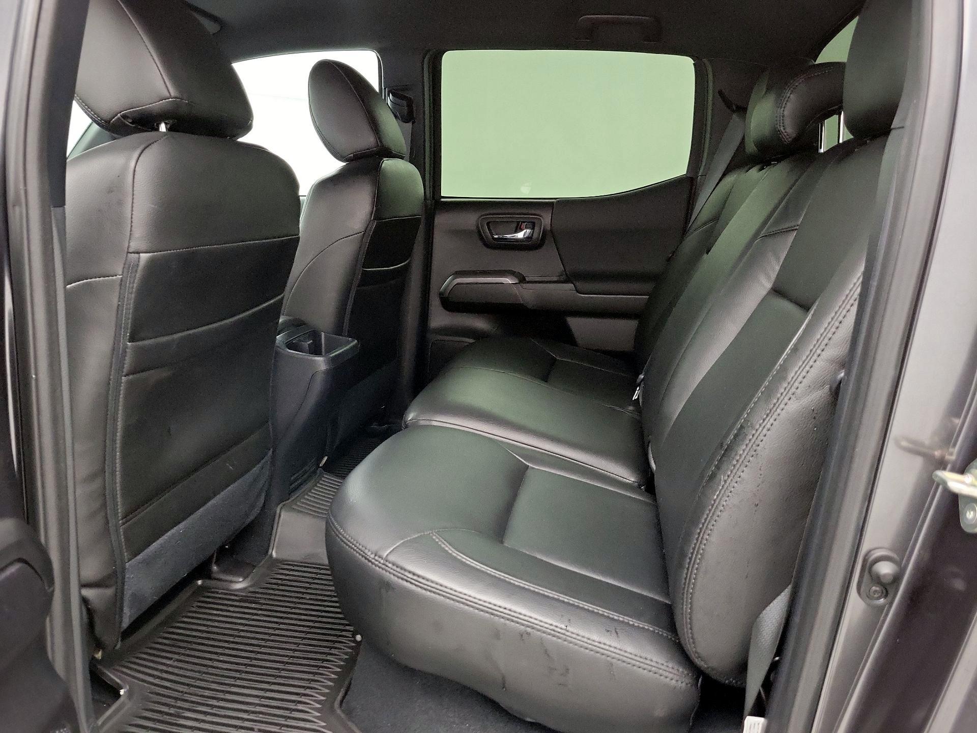 Thumbnail: 2020 Toyota Tacoma - 20