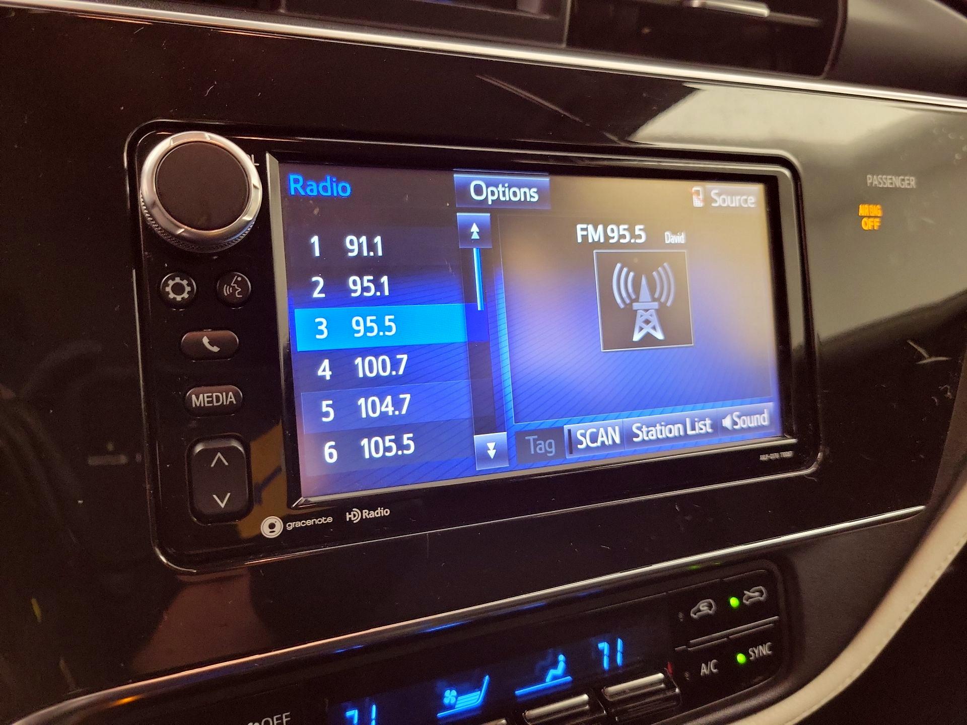 Thumbnail: 2018 Toyota Corolla iM - 15