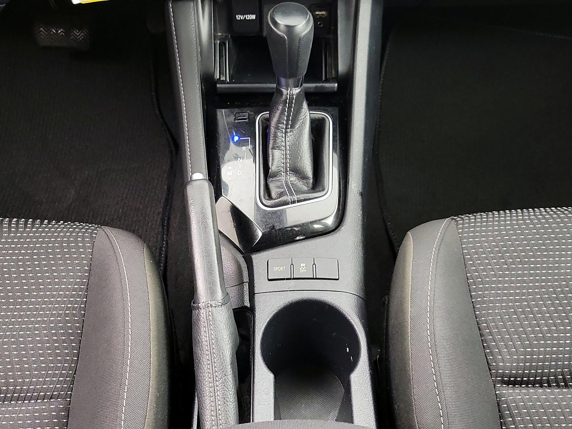 Thumbnail: 2018 Toyota Corolla iM - 17