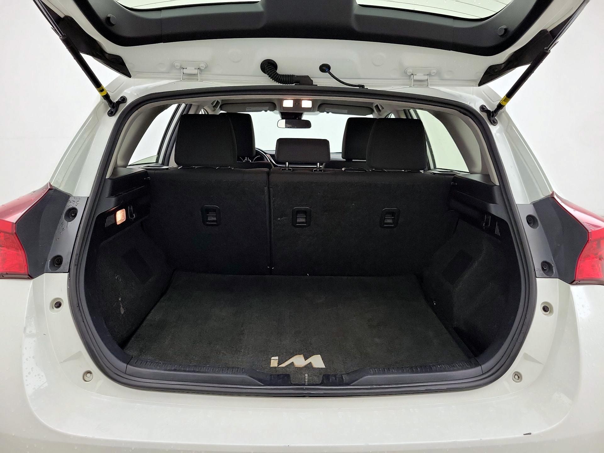 Thumbnail: 2018 Toyota Corolla iM - 20