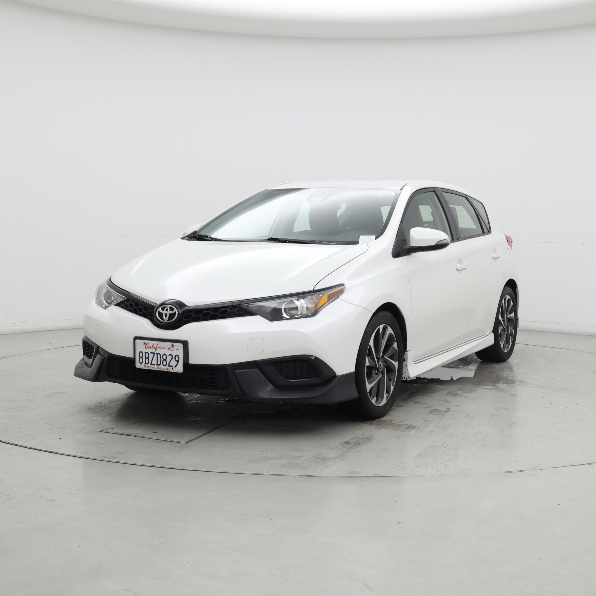 Thumbnail: 2018 Toyota Corolla iM - 4