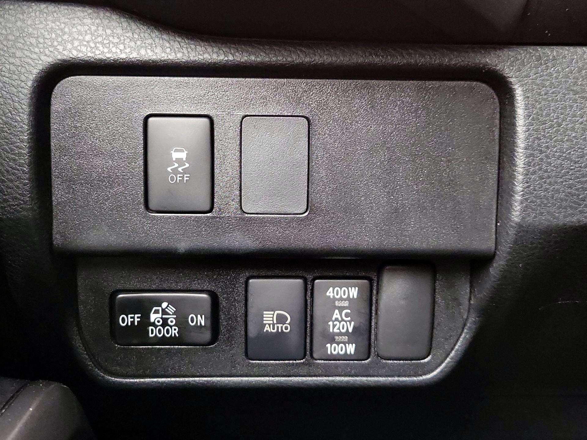 Thumbnail: 2021 Toyota Tacoma - 13