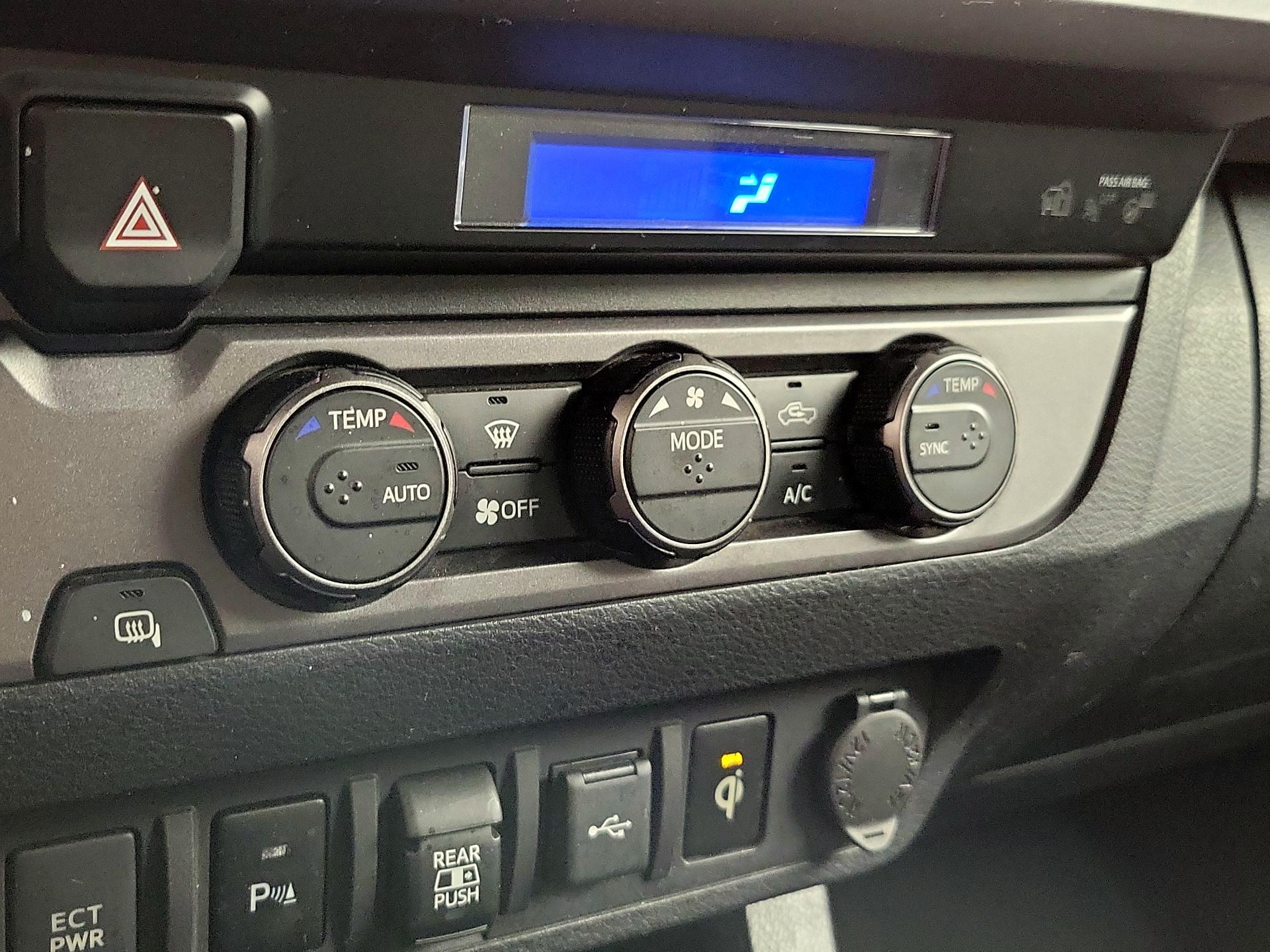 Thumbnail: 2021 Toyota Tacoma - 16