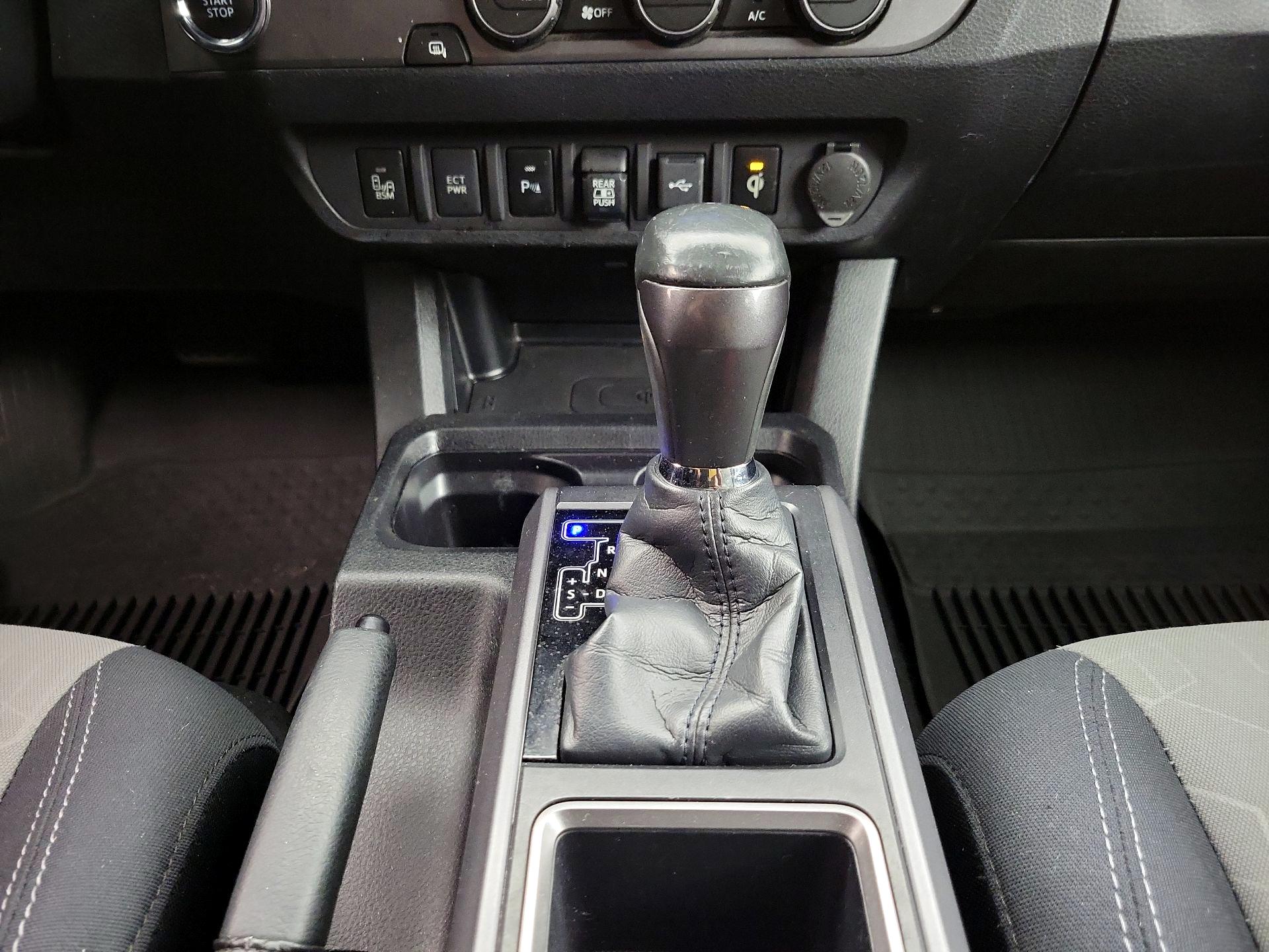 Thumbnail: 2021 Toyota Tacoma - 17